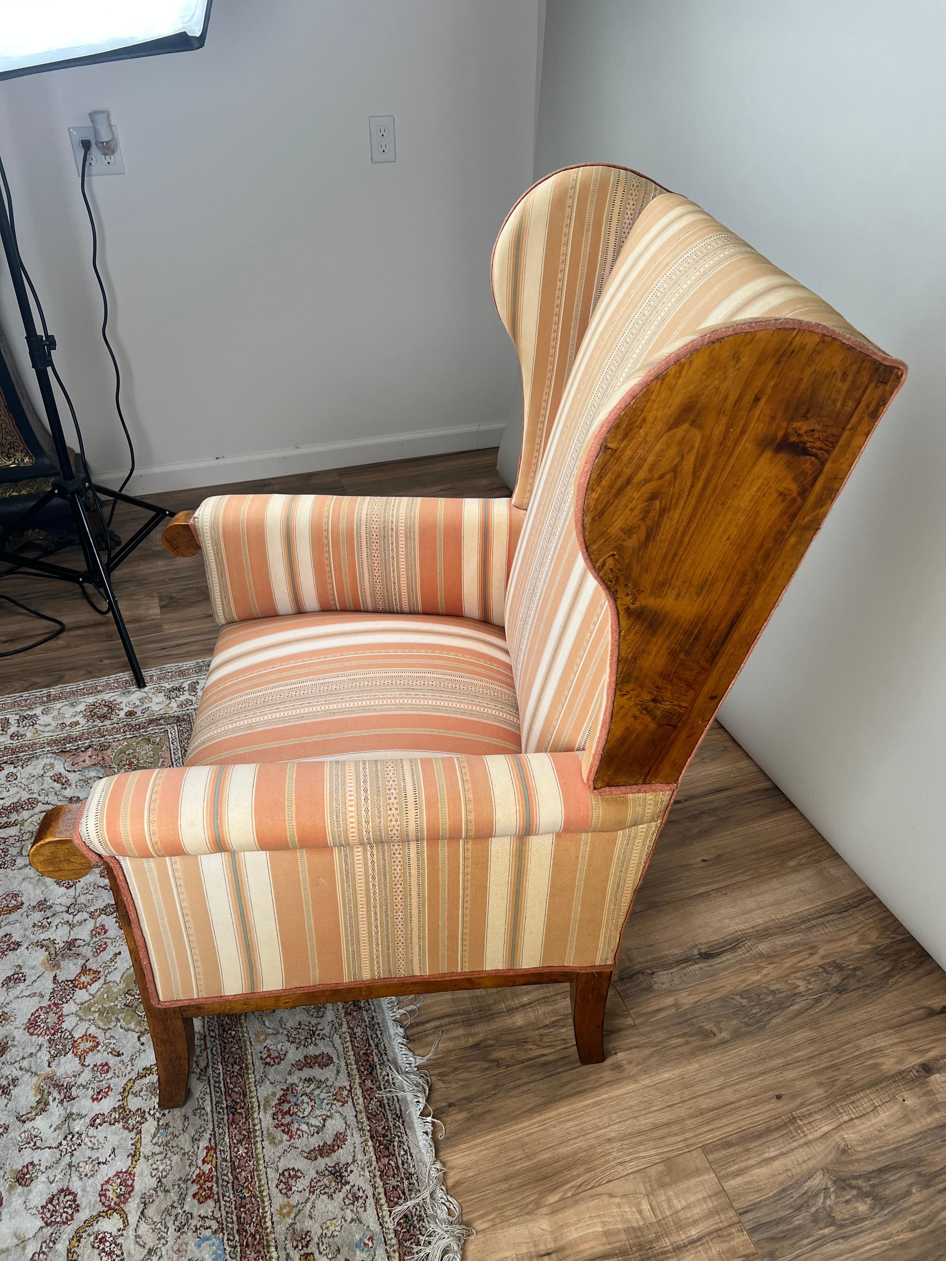 Silla antigua Biedermeier con respaldo de madera de frutal c. Mediados del siglo XIX en venta 4