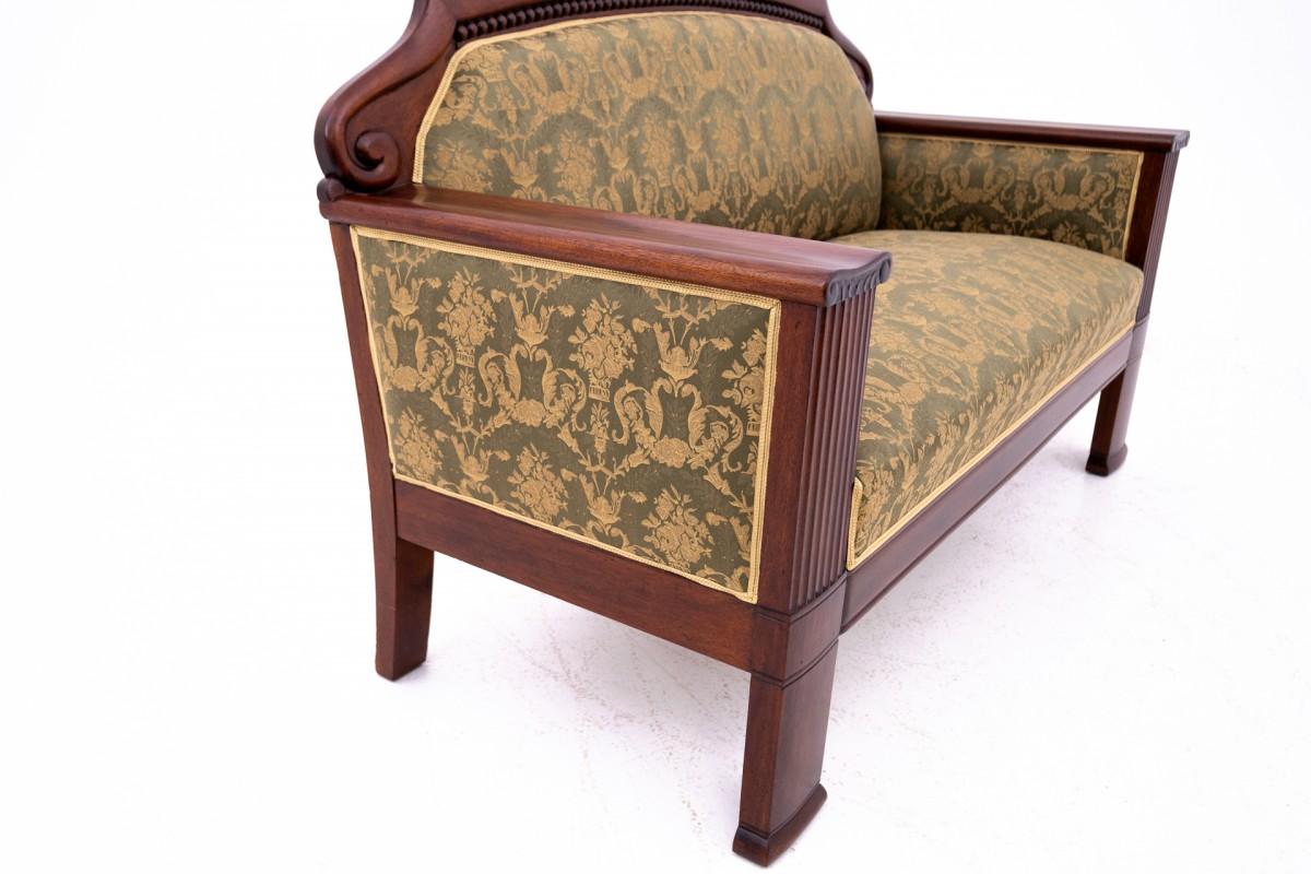 Antique Biedermeier living room set from around 1870. For Sale 8
