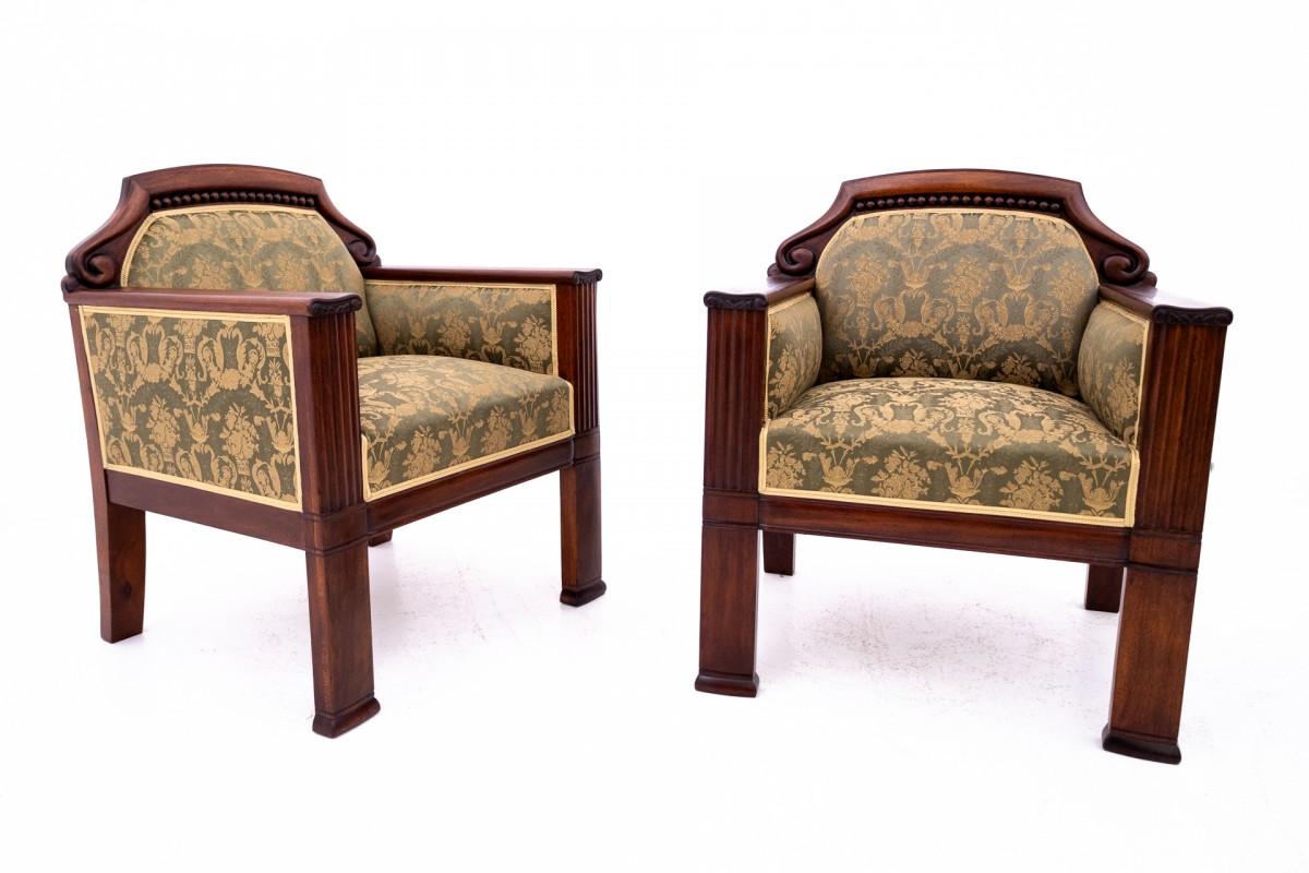 Antique living room set in the Biederemeier style from the second half of the 19th century, Northern Europe.

Furniture in very good condition, professionally renovated. The sofa and armchairs have been covered with new