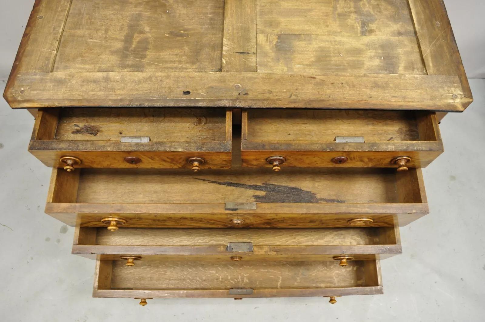 Antique Biedermeier Louis Philippe Commode en noyer ronce avec Mirror en vente 3