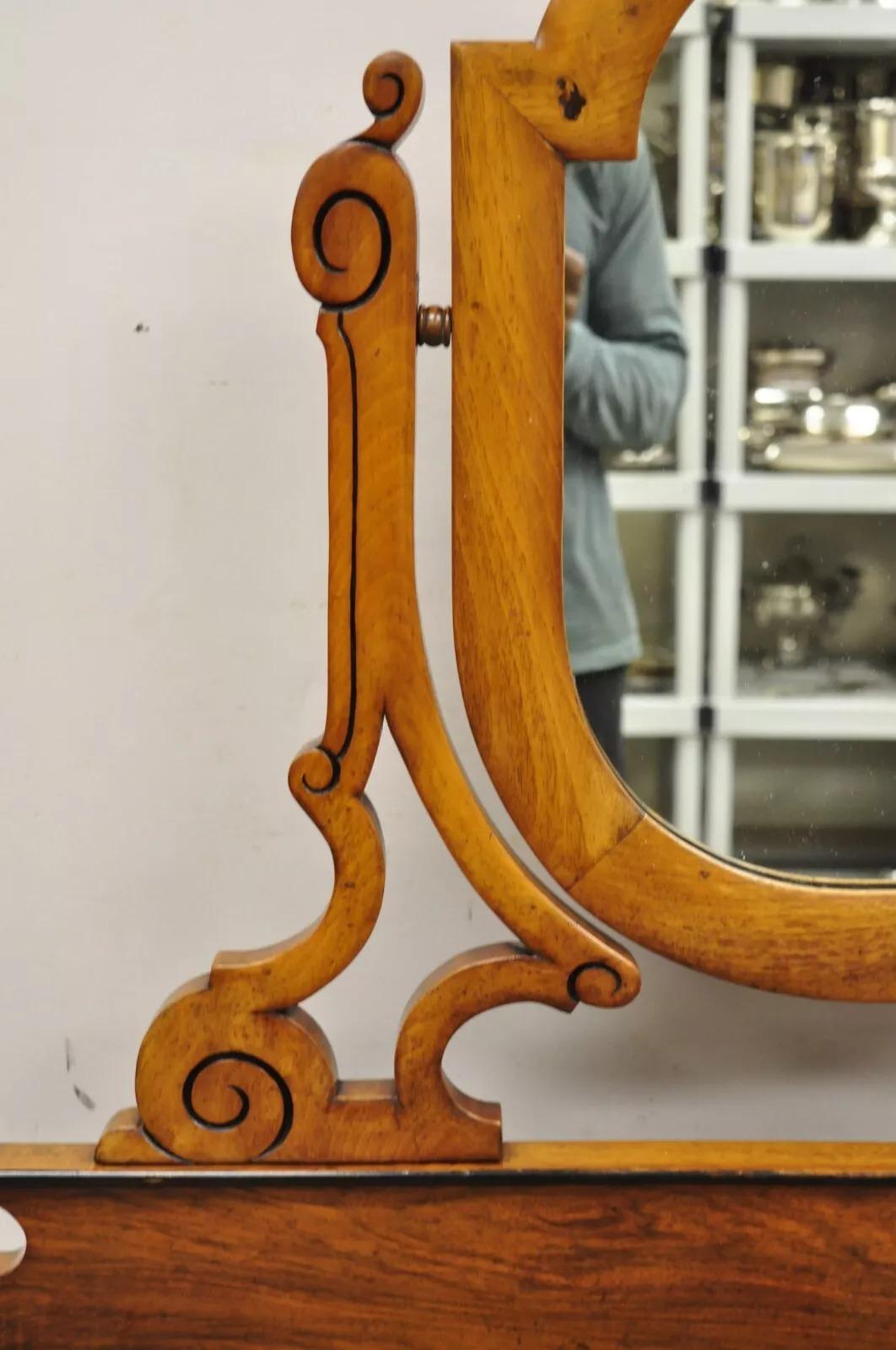Antique Biedermeier Louis Philippe Commode en noyer ronce avec Mirror en vente 6