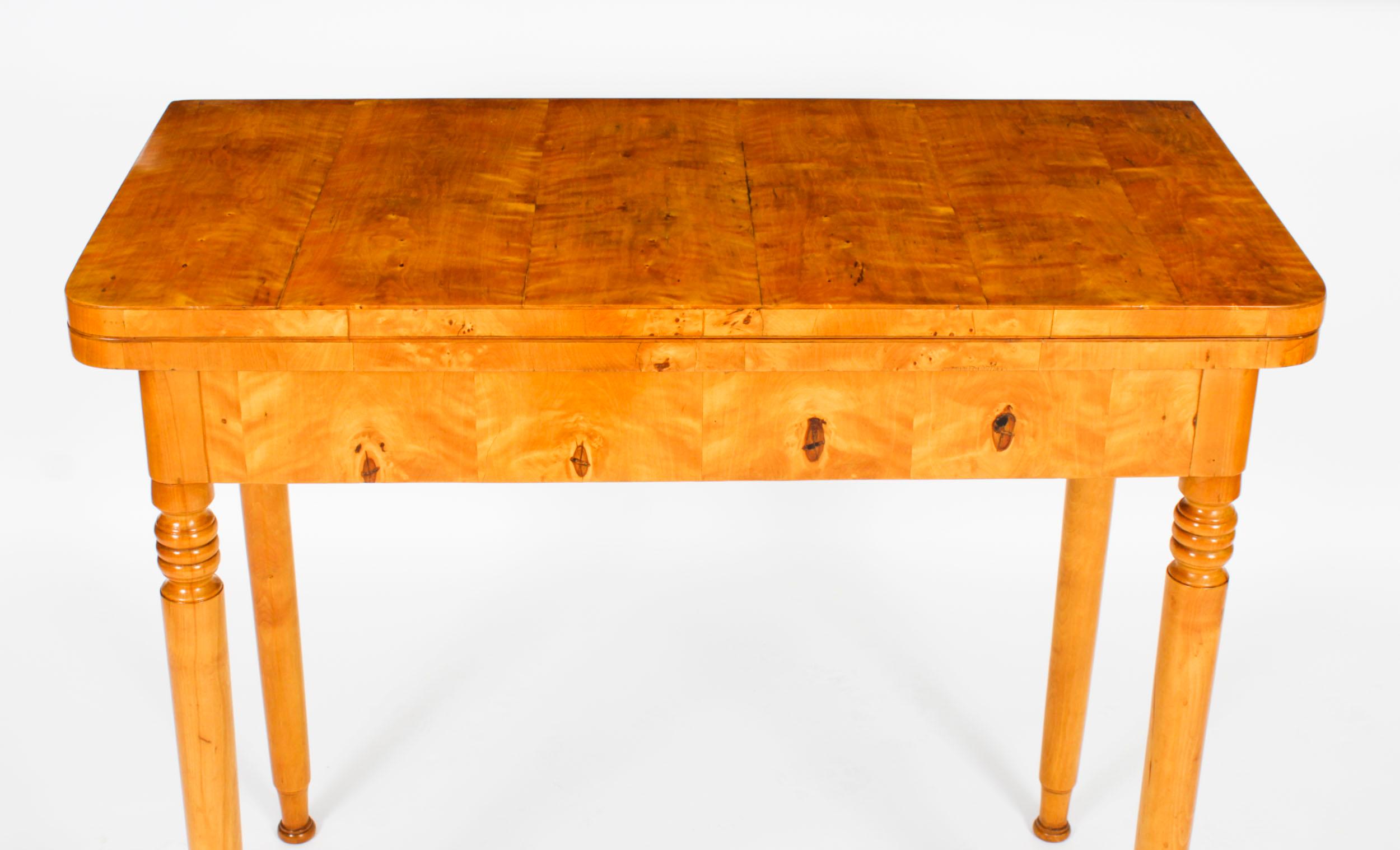 Ancienne table console Biedermeier Maserbirch Card, vers 1830 19ème siècle en vente 3