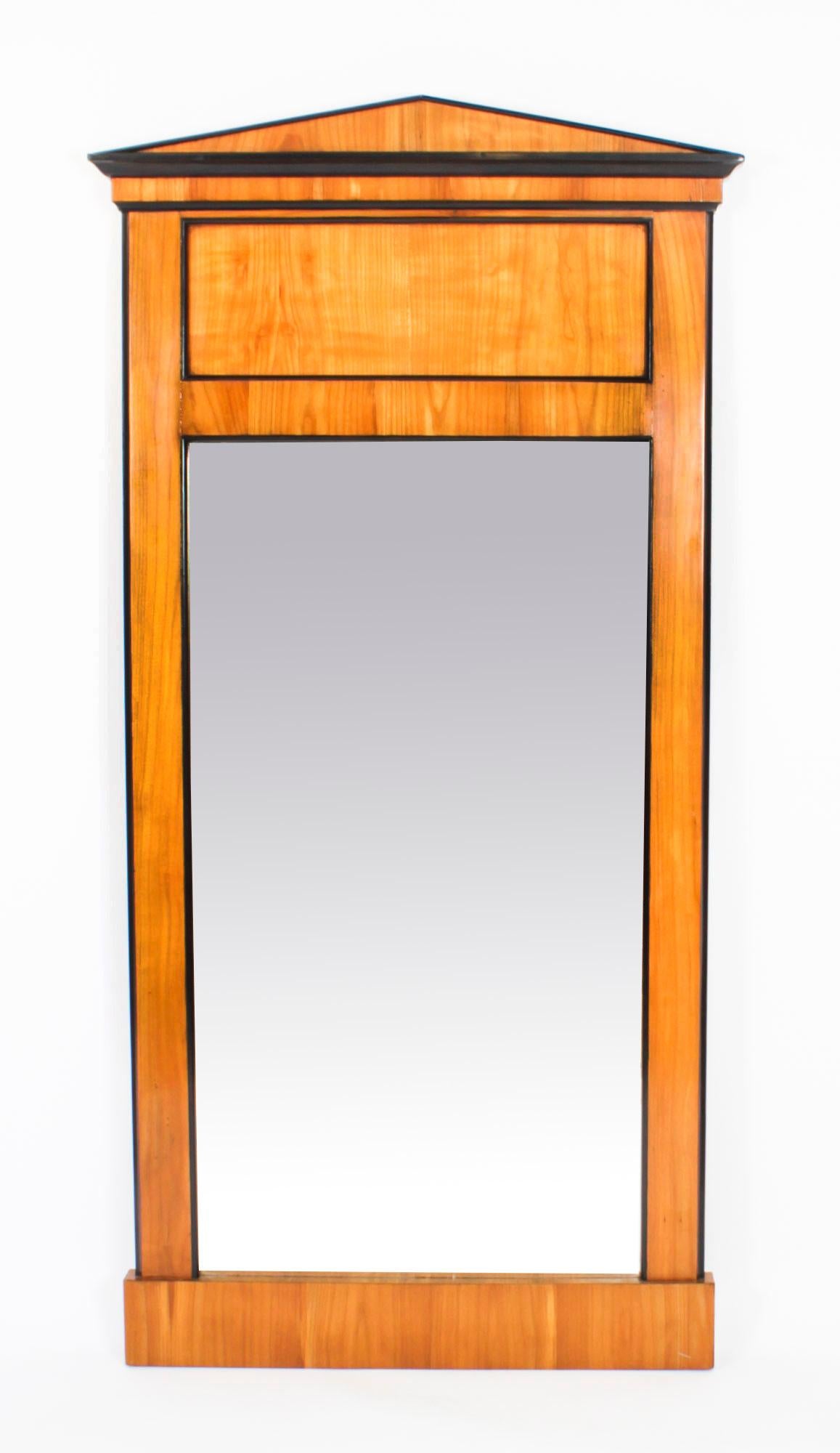 Ancienne console/table à cartes Biedermeier Maserbirch et miroir 19ème siècle en vente 11
