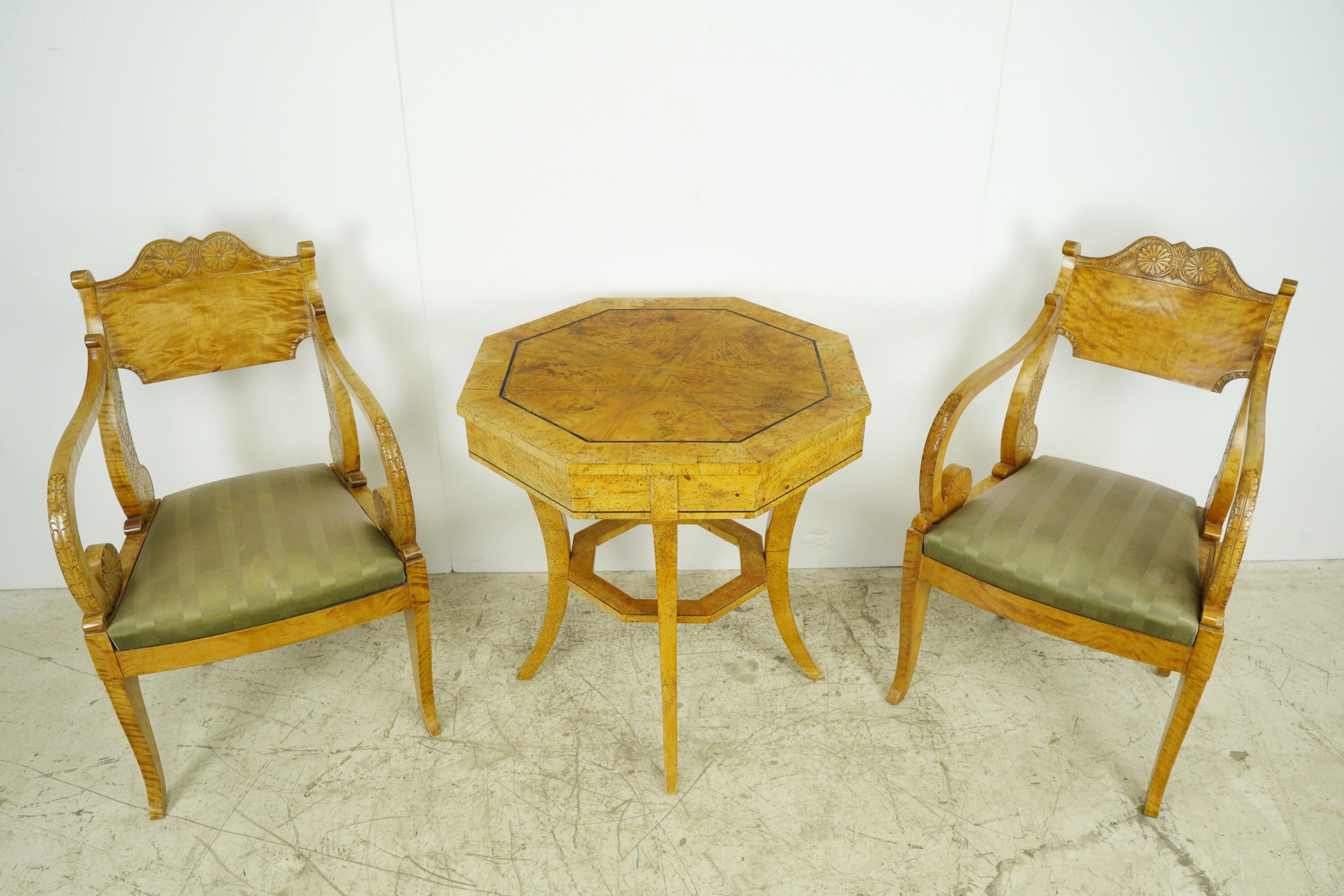 Antike Biedermeier Stühle & Teetisch Set aus Ahorn im Angebot 7