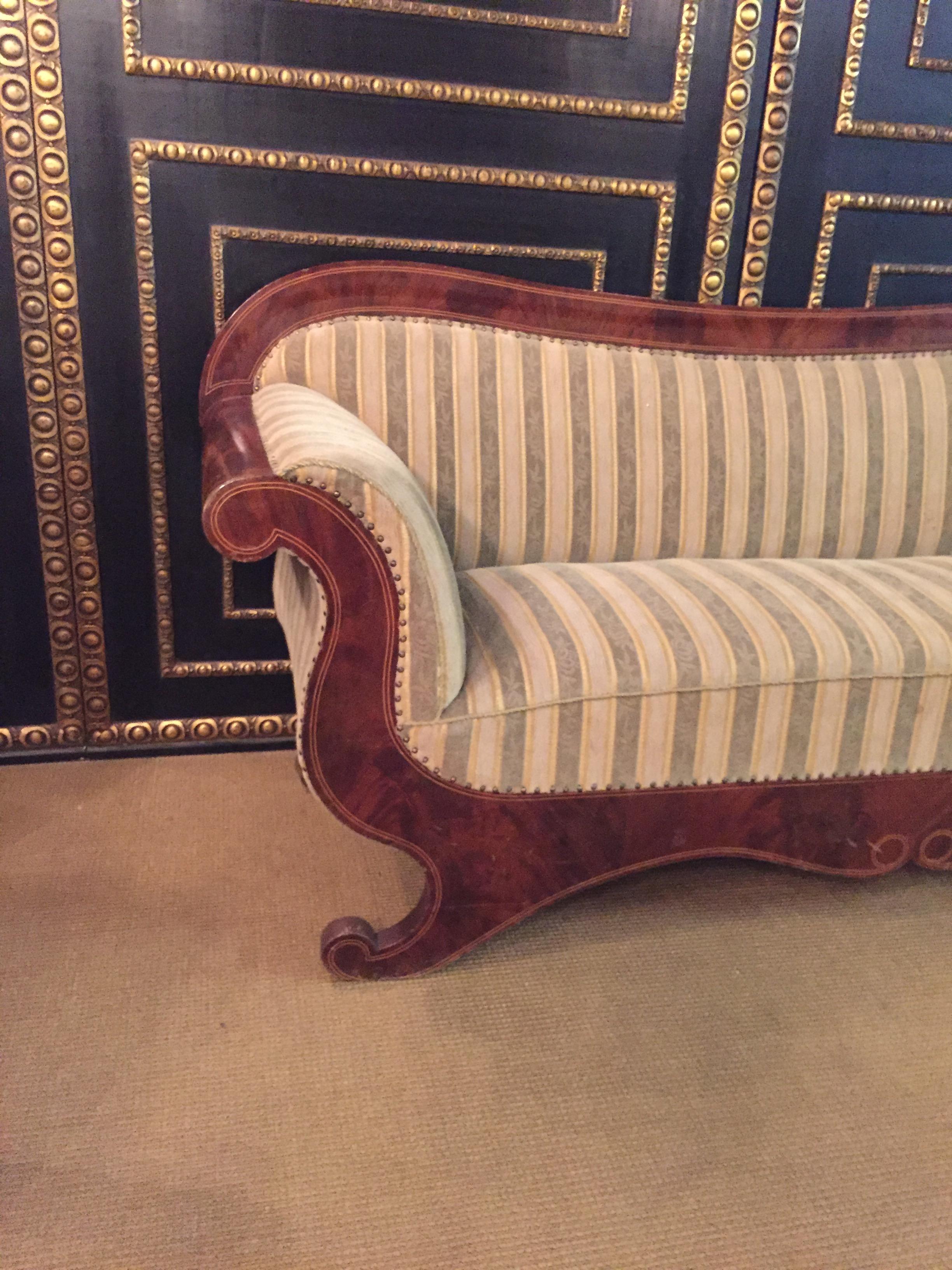 biedermeier couch