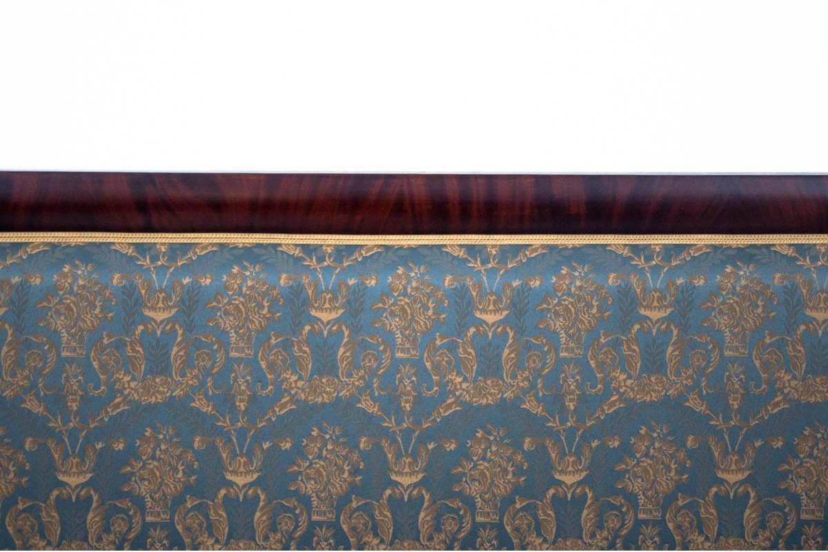 Antique Biedermeier Sofa from circa 1900, Renovated In Good Condition In Chorzów, PL