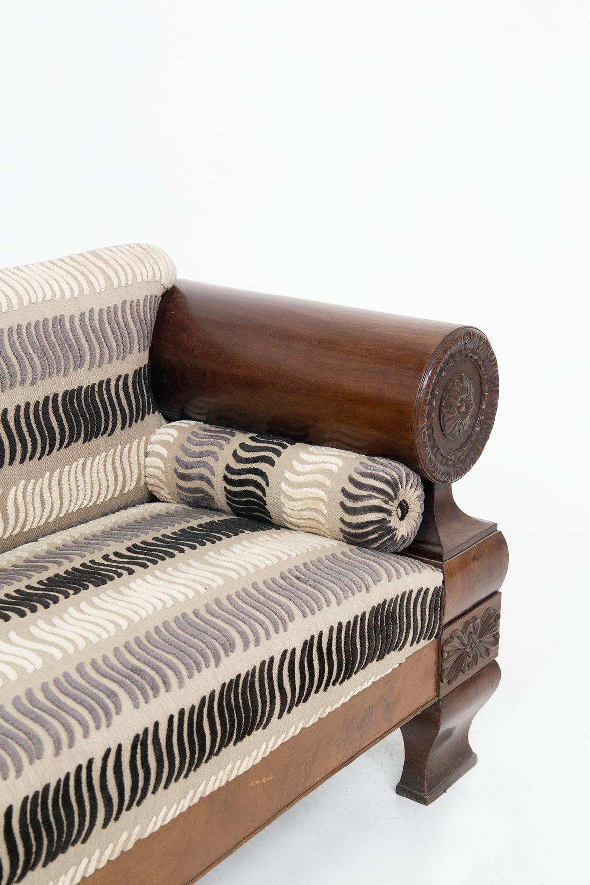 Antique Biedermeier Sofa Made of Velvet Fabric and Carved Wood For Sale 6