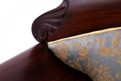 Antiguo Sofá Biedermeier, Norte de Europa, hacia 1880.