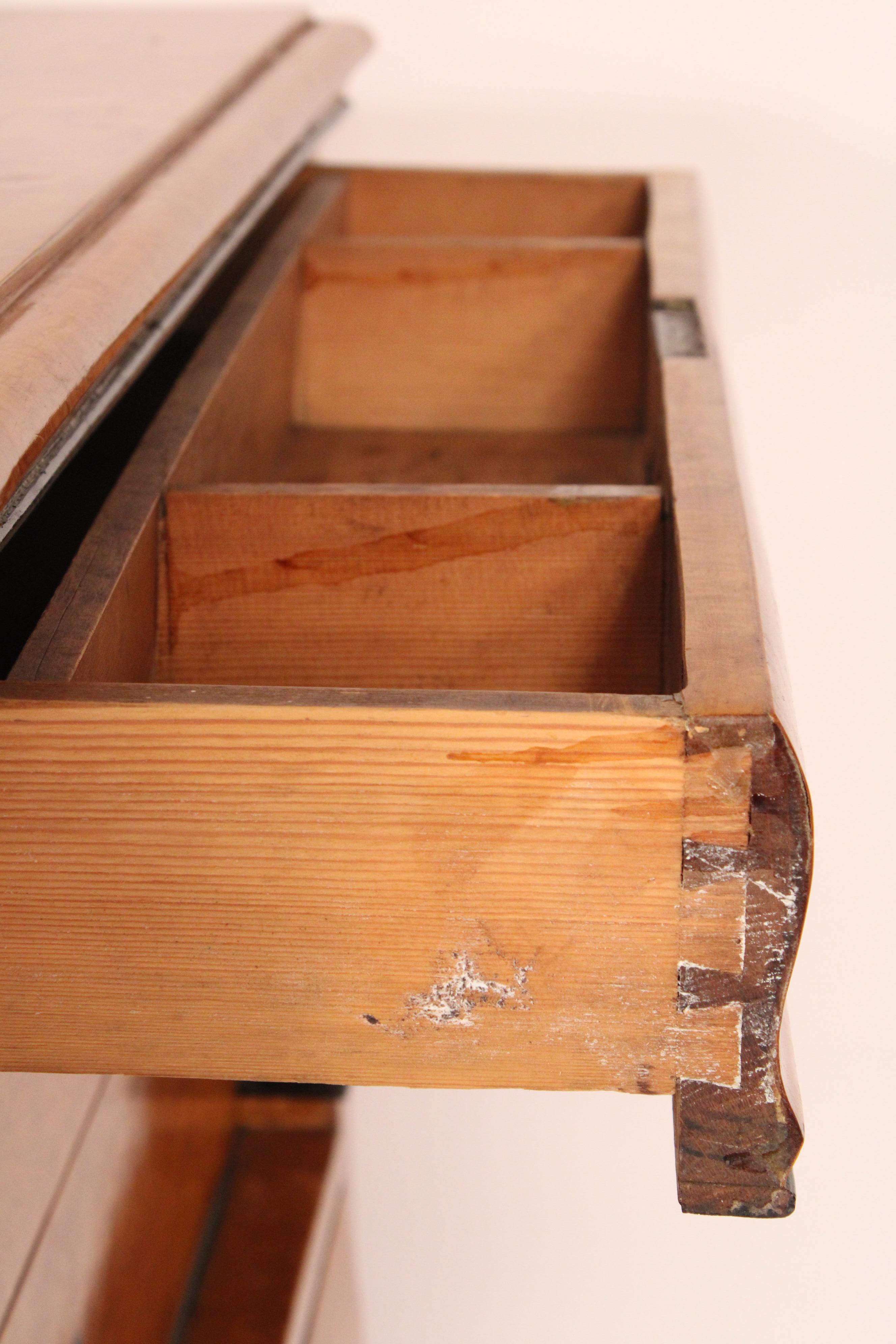 Antico cassettone in betulla in stile Biedermeier in vendita 6