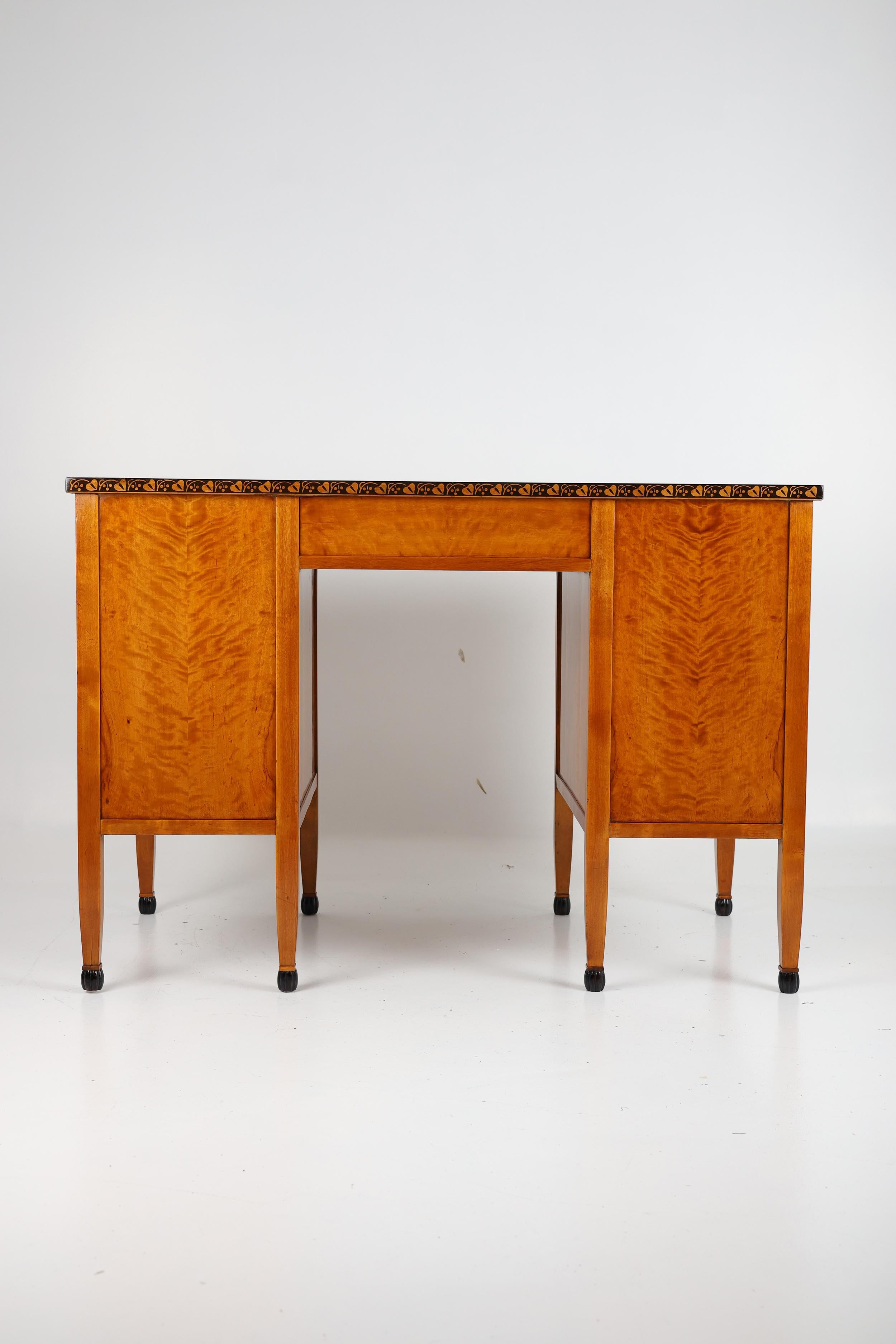 Antiker Schreibtisch im Biedermeier-Stil im Angebot 9