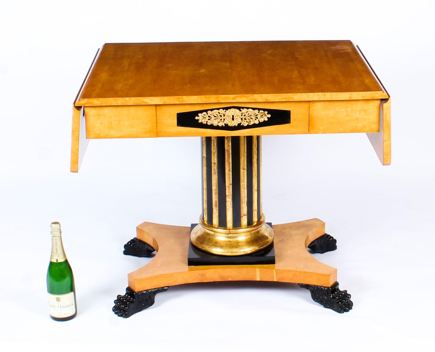 Ancienne table de canapé suédoise Biedermeier en bouleau et bronze doré, 19ème siècle en vente 8