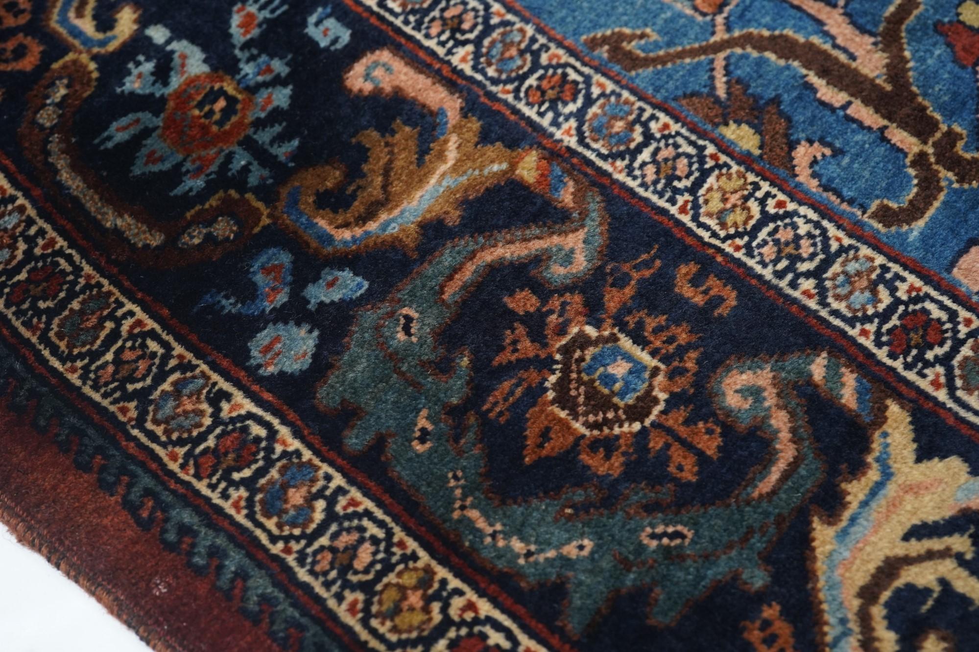 Early 20th Century Antique Bijar Rug For Sale
