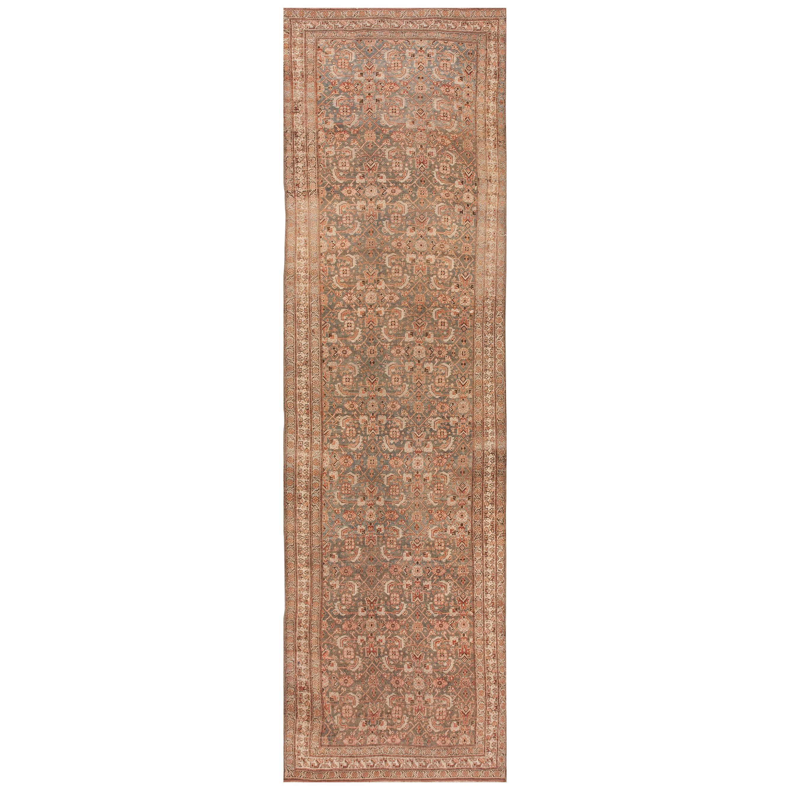 Persischer Bijar-Teppich des frühen 20. Jahrhunderts ( 1,42 m x 3,35 m – 127 x 447 cm)