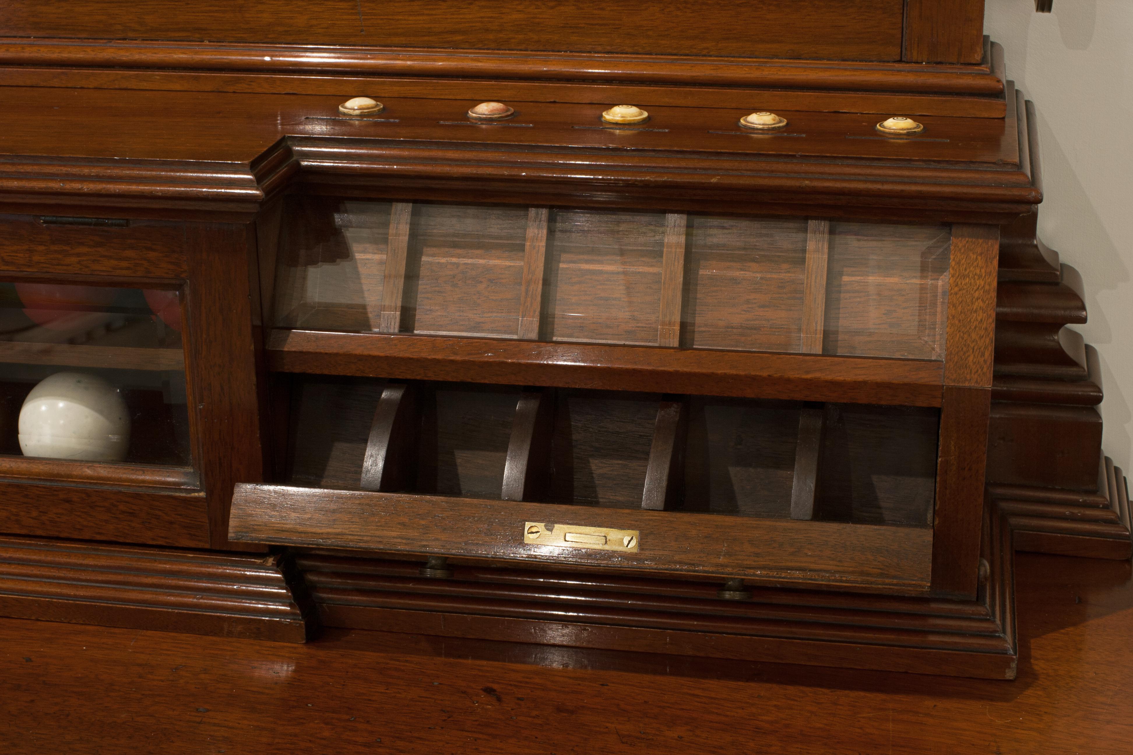 Antique Billiard, Snooker Score Board, Cabinet in Mahogany For Sale 6