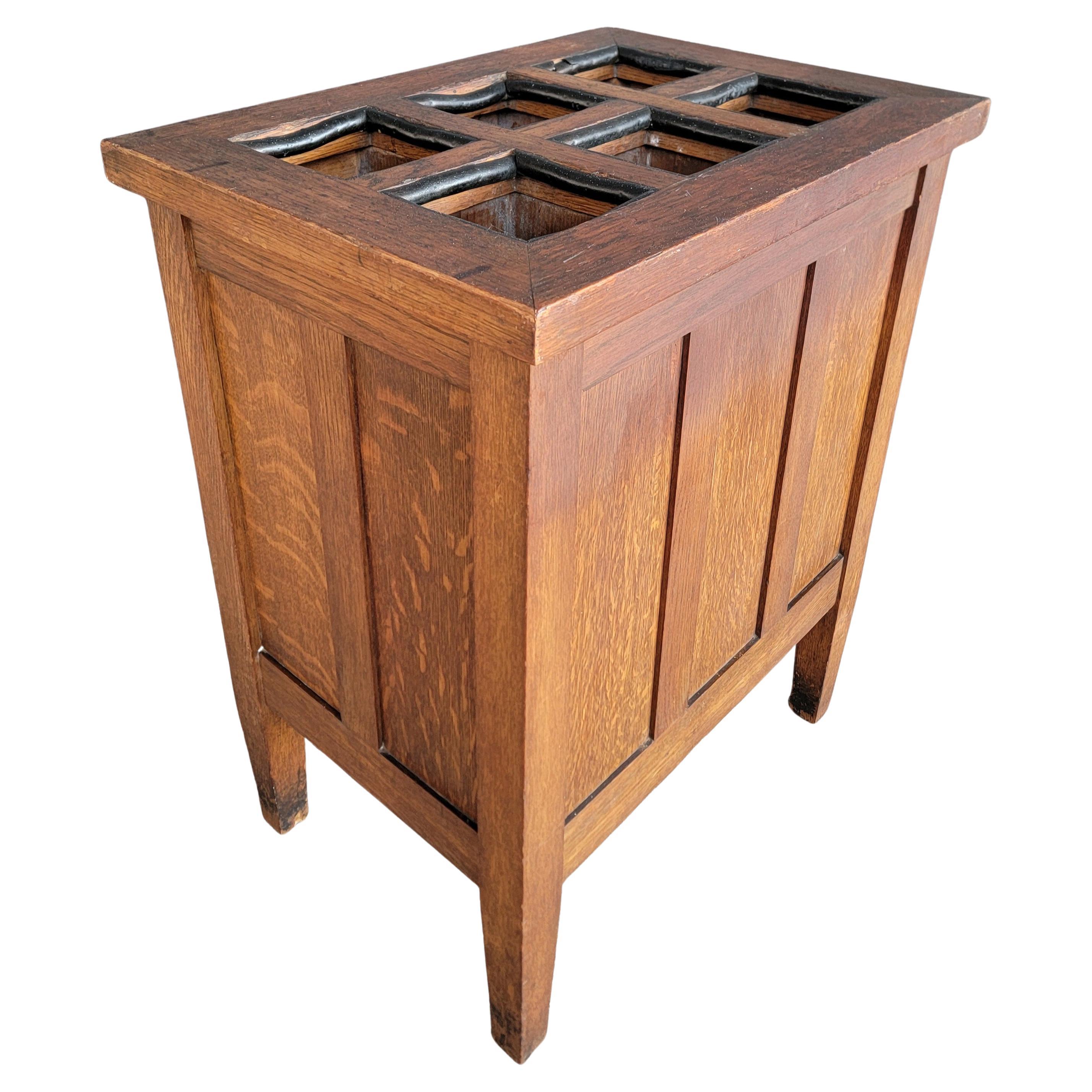 Antico contenitore per stecche da biliardo in vendita