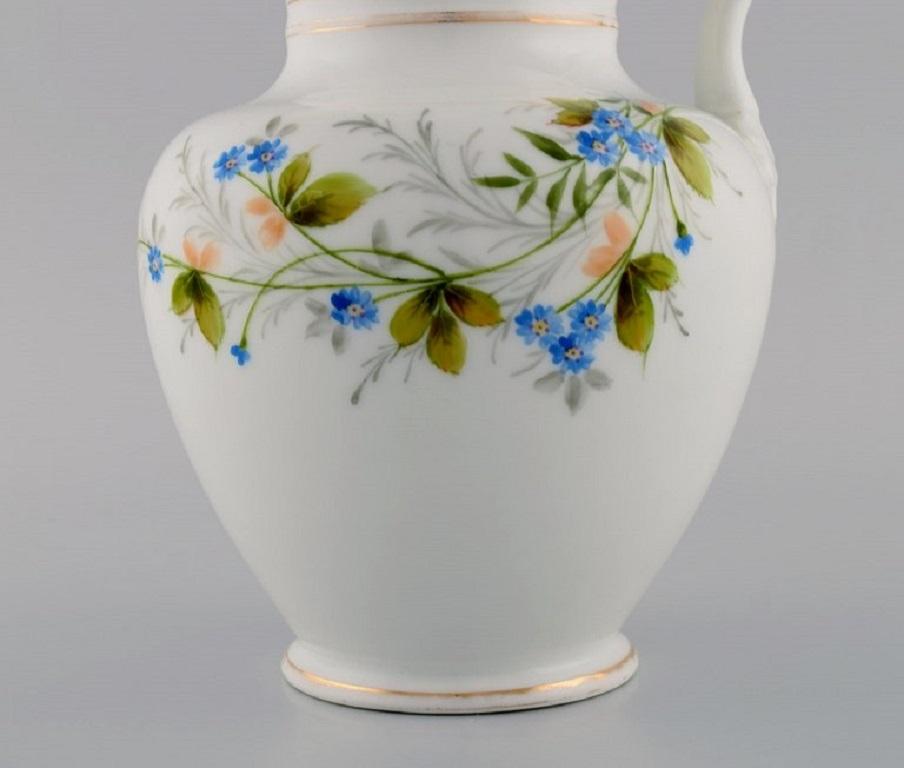 Danois Pichet à chocolat ancien Bing & Grndahl en porcelaine modelé d'un lion en vente