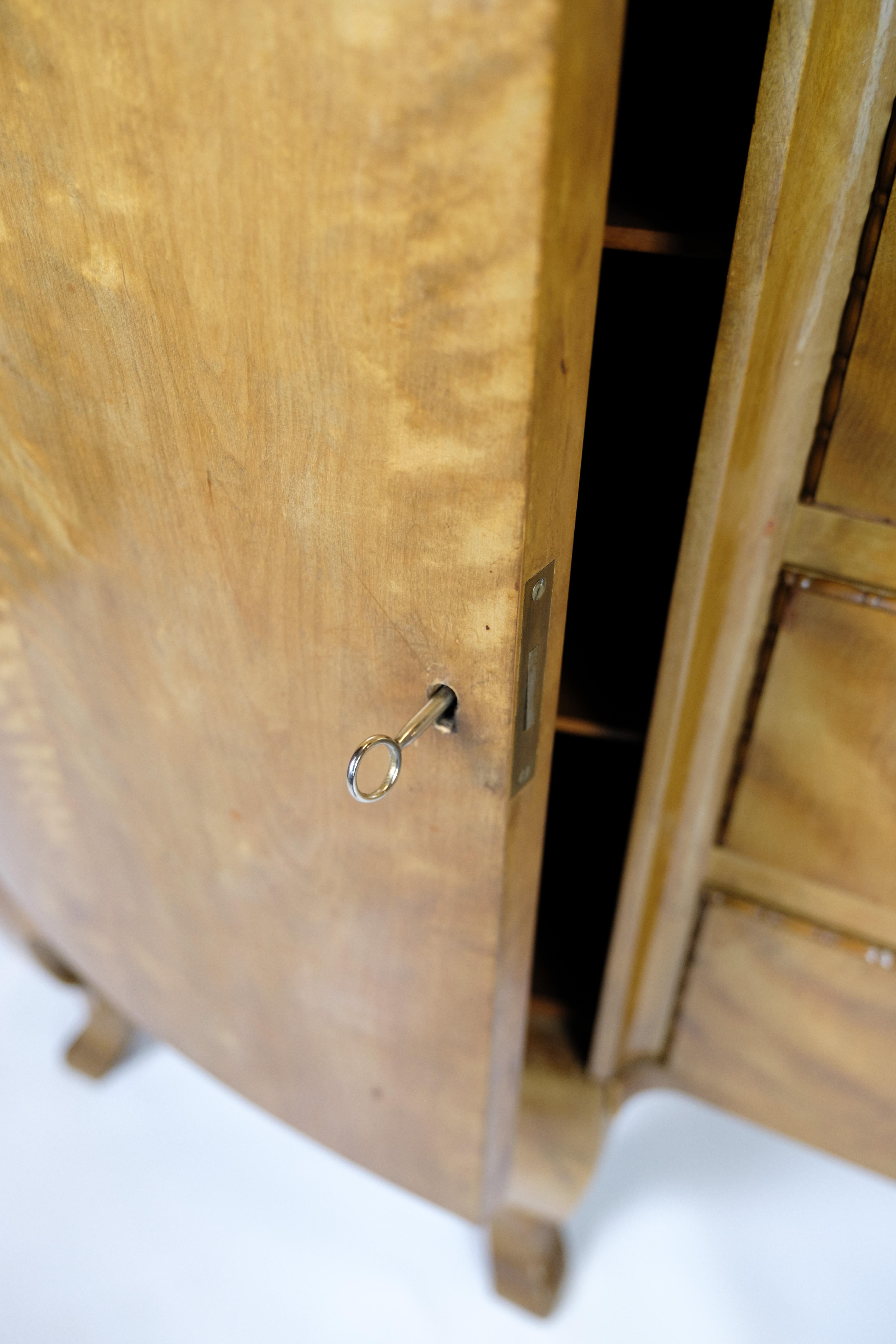Antique Sideboard With 4 Drawers & Original Key Made In Birch From 1920s In Good Condition For Sale In Lejre, DK