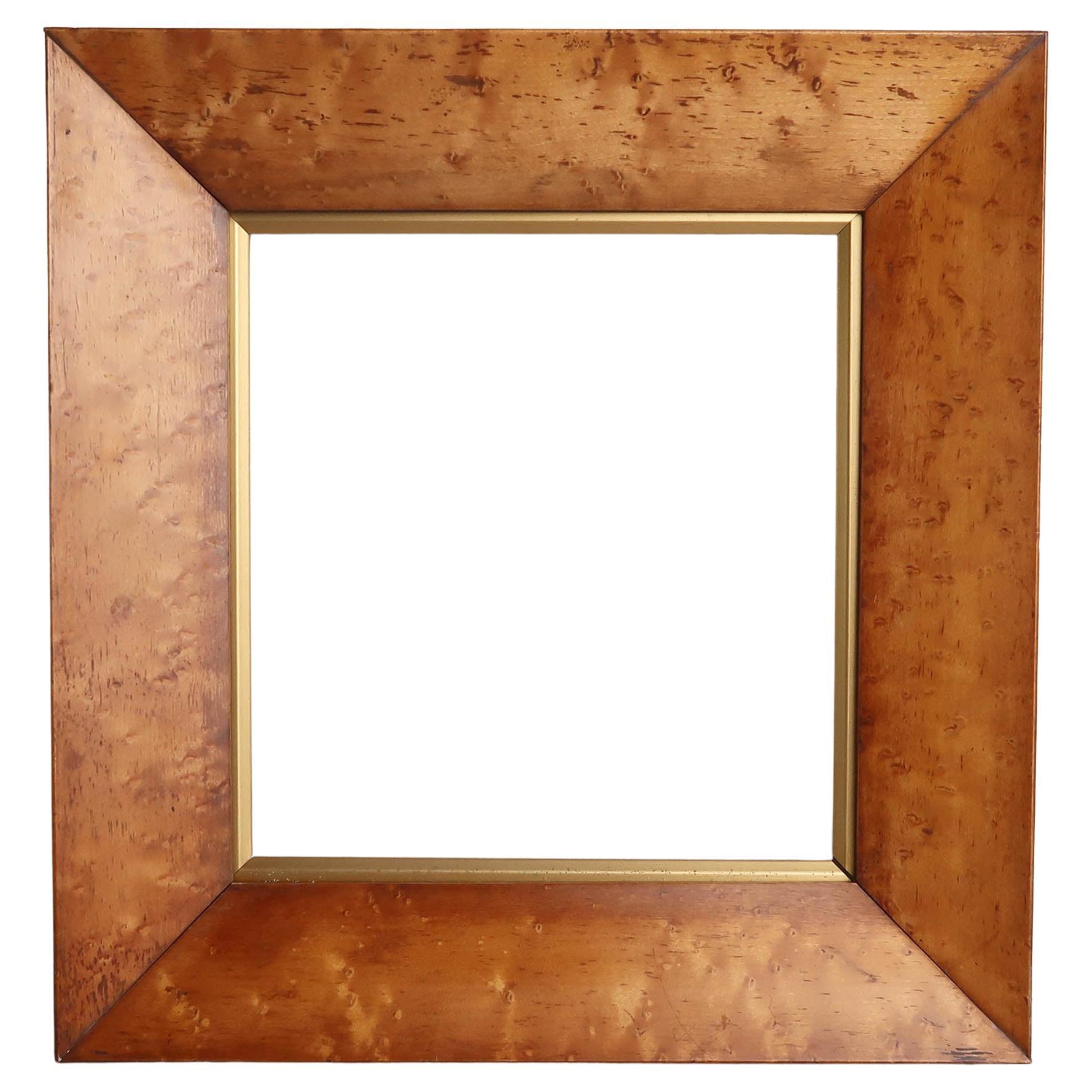 Cadre photo ancien en érable piqué. Anglais, 19e siècle en vente