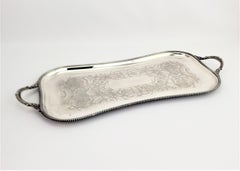 Antikes versilbertes rechteckiges Serviertablett aus Birkenholz mit Blumengravur