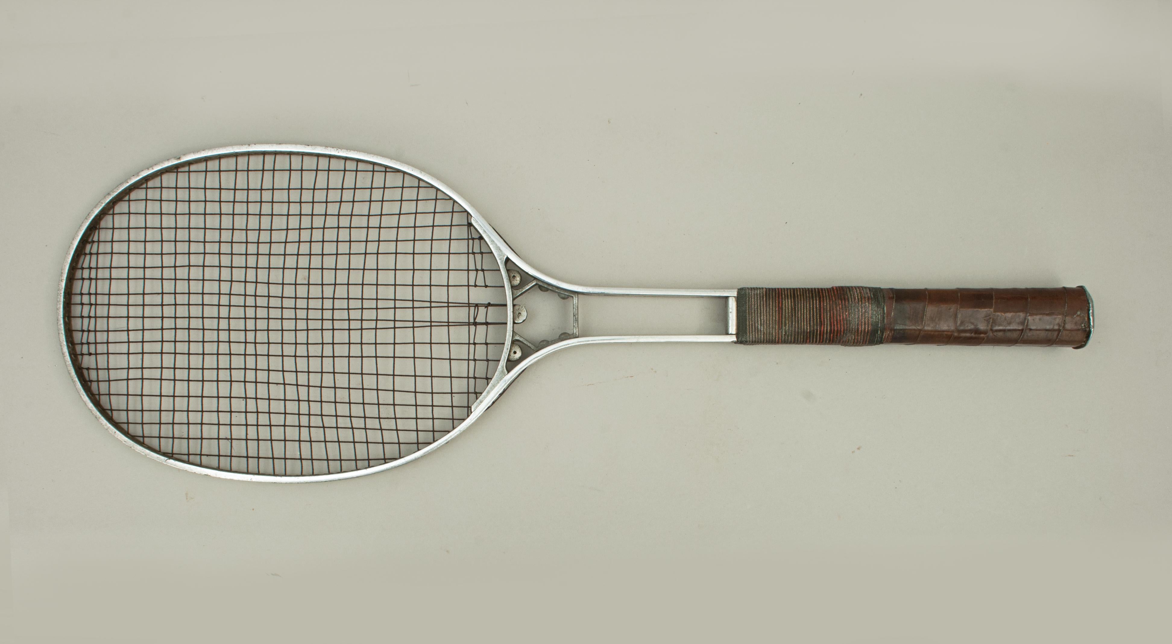 Ancienne raquette de tennis sur gazon Birmal en métal, entièrement en métal Bon état - En vente à Oxfordshire, GB