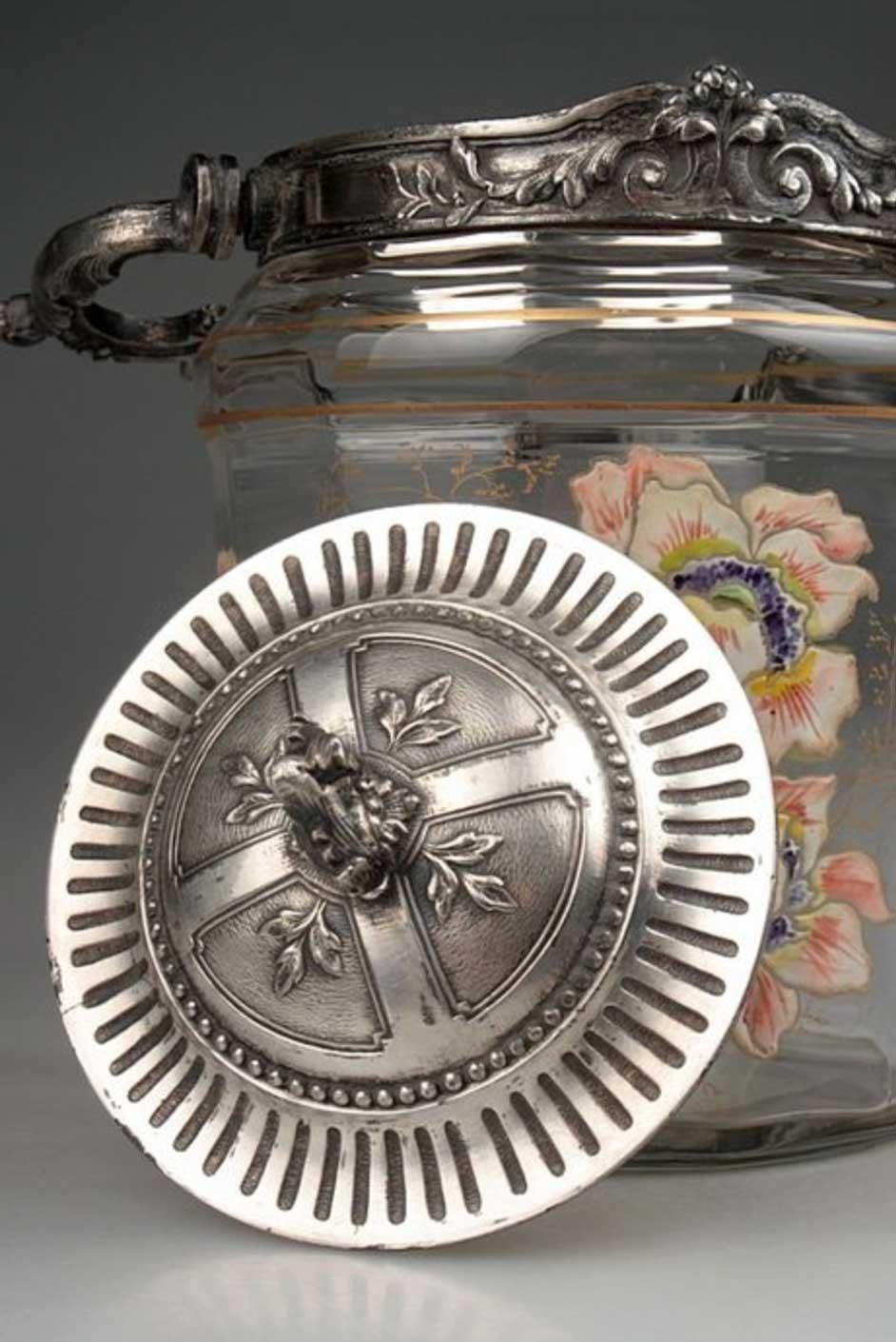 Scatola di biscotti antica, di Armand Fresnais, vetro dipinto a mano in stile Art Nouveau, Francia in vendita 6