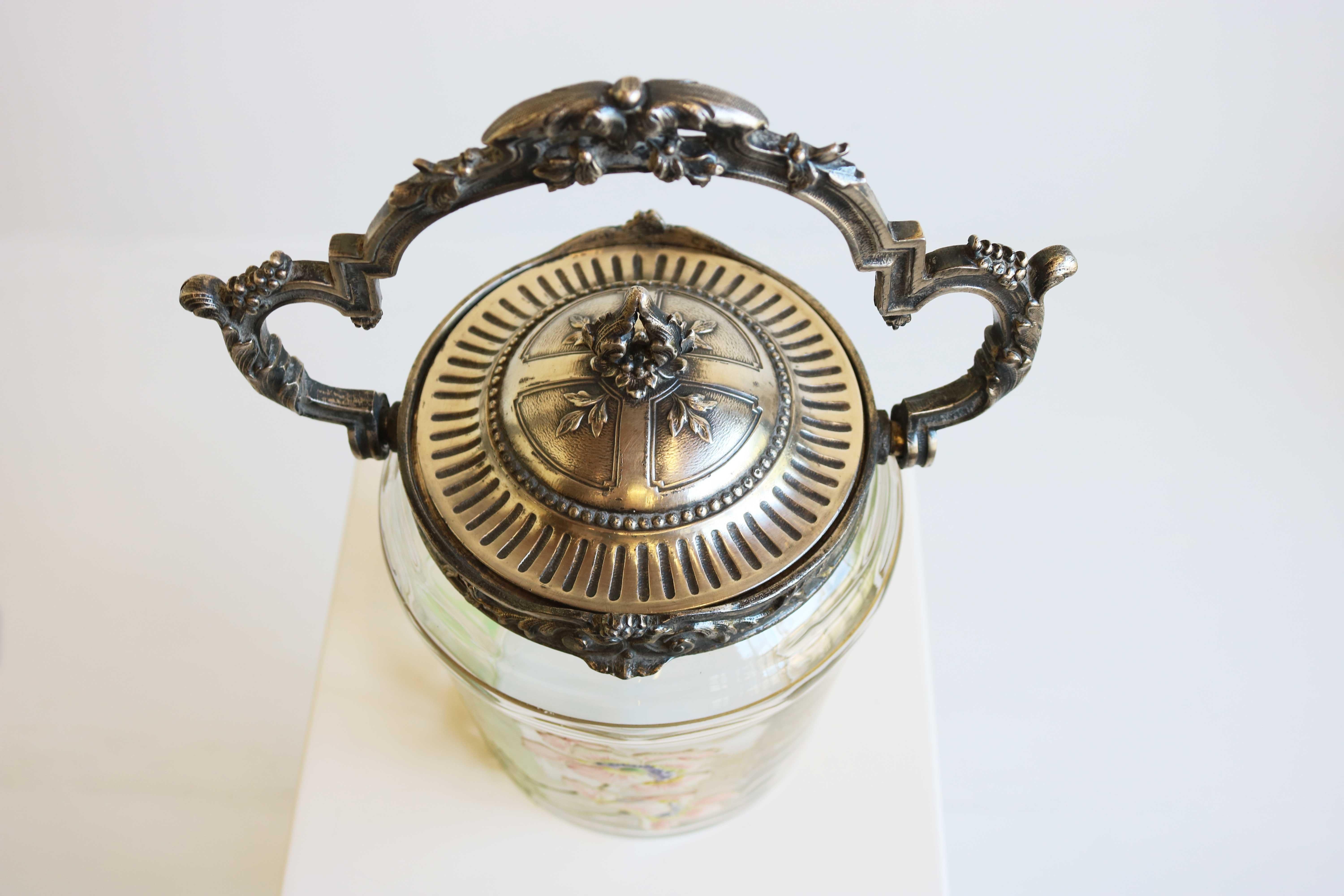 XX secolo Scatola di biscotti antica, di Armand Fresnais, vetro dipinto a mano in stile Art Nouveau, Francia in vendita