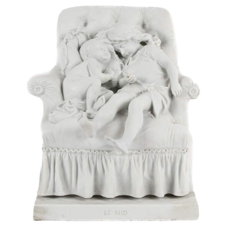 Antike Biskuit-Figur "Le Nid" von Aristide-Onésime Croisy im Angebot