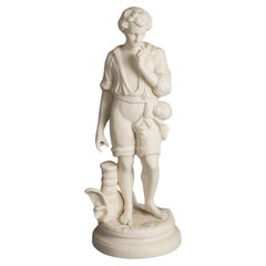 Figura antigua de porcelana bizcochada de un hombre clásico de pie en el campo C1850
