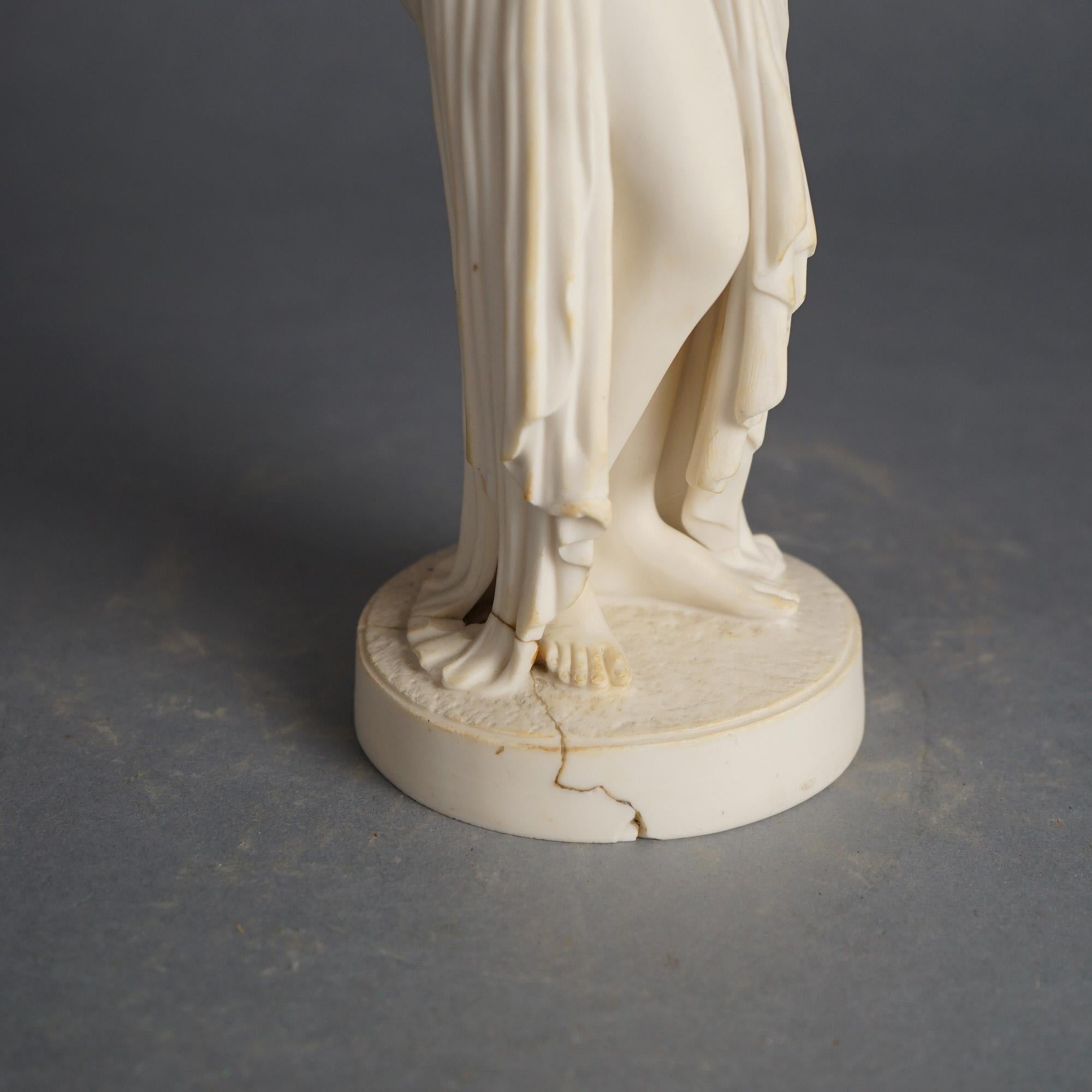 Antica figura neoclassica in porcellana di bisquit, donna classica parzialmente nuda C1850 in vendita 2