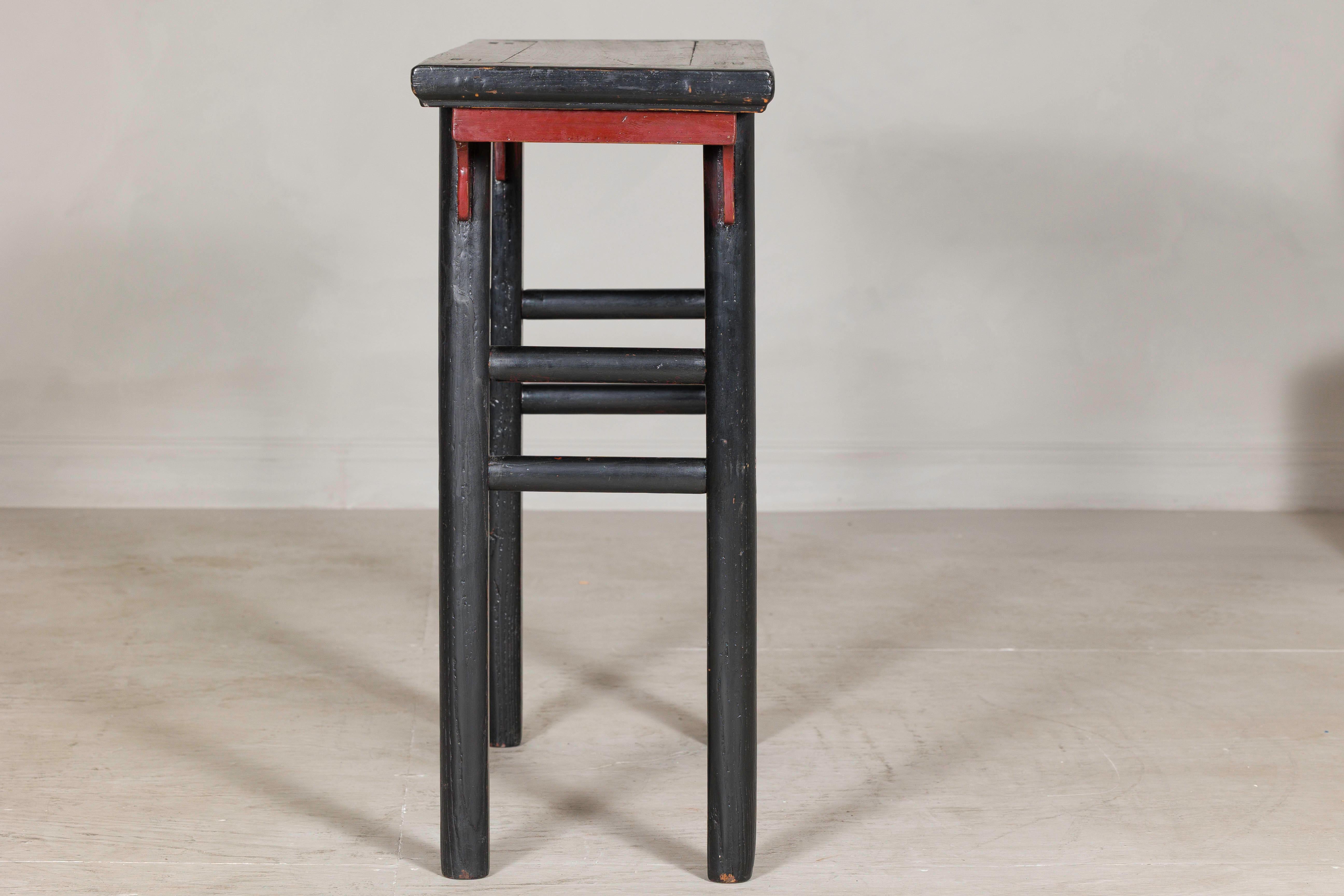 Antique Black and Cinnabar Red Lacquer Wine Table, Late Qing Dynasty For Sale 2