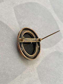 Antique Black and White Stone and 14 Karat Yellow Gold Cameo