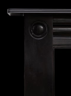 Chimenea Ojo de Buey Negra Antigua