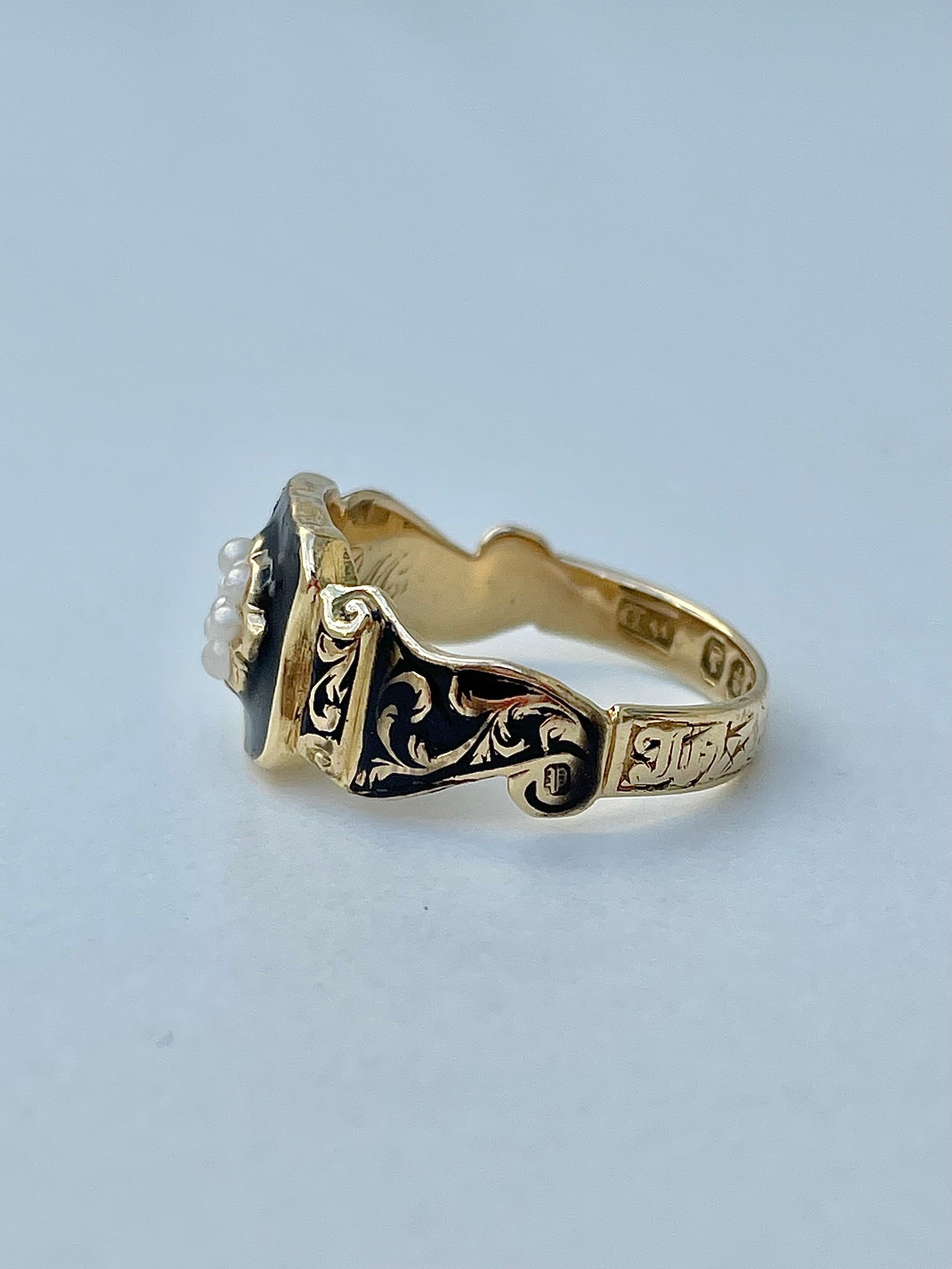Antique Black Enamel and Pearl Mourning Ring in 18ct Yellow Gold C.1850

most charming and beautiful mourning ring

The item comes without the box in the photos but will be presented in a gift box

Measurements: weight 4.20g, size UK N1/2, head of
