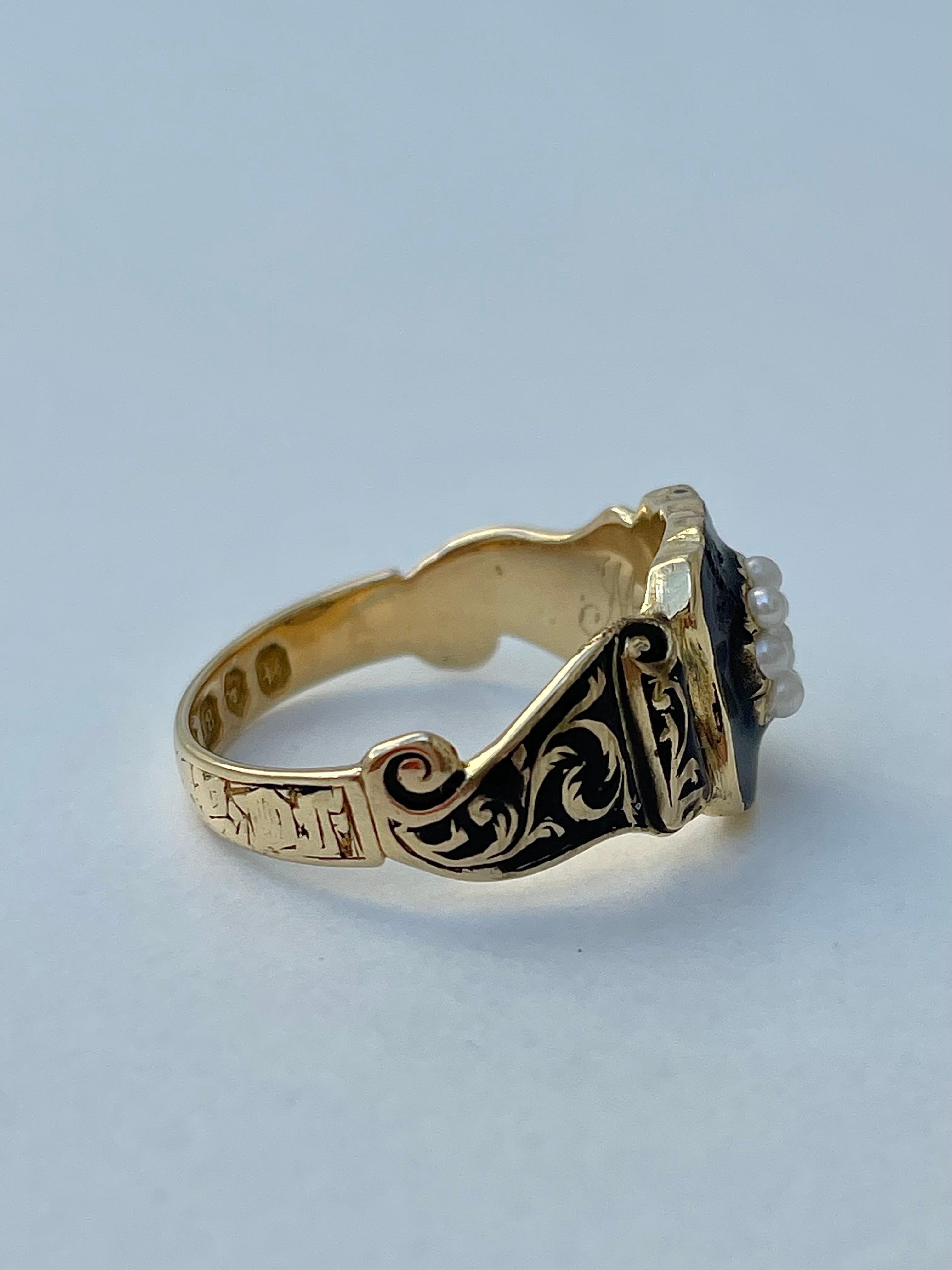 Victorian Antique Black Enamel and Pearl Mourning Ring in 18ct Yellow Gold, C.1850