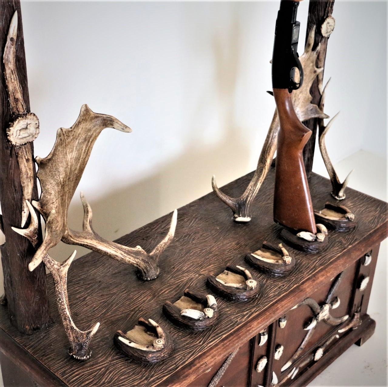 19th Century Antique Black Forest Antler Gun Rack from Austria