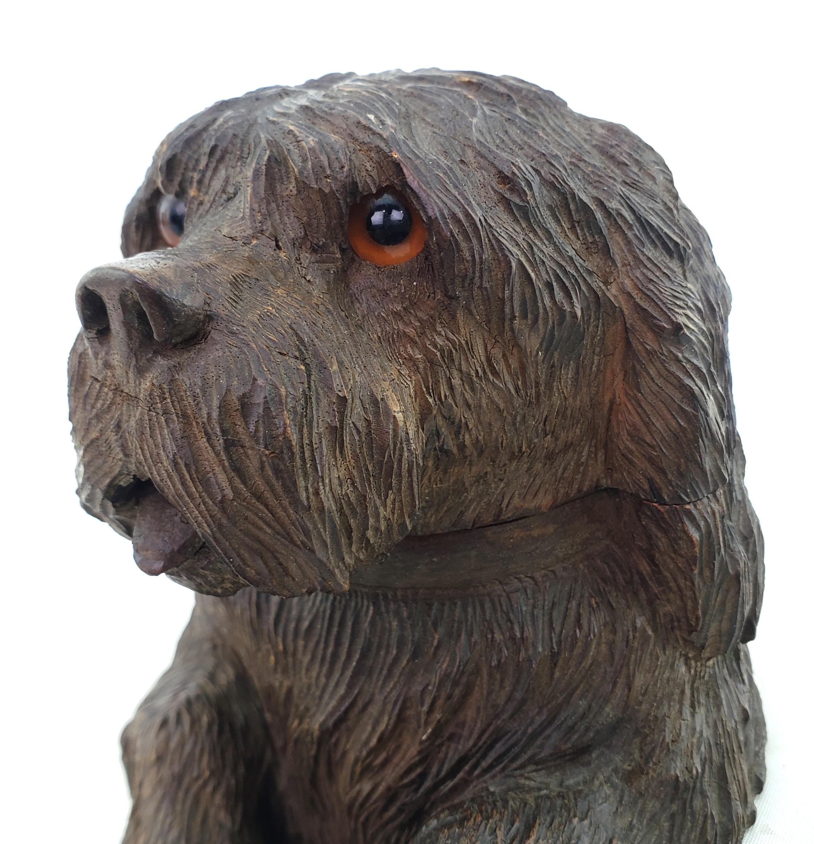 Antikes Black Forest Brienz Handgeschnitztes Figurales Hundetintenfass im Angebot 6