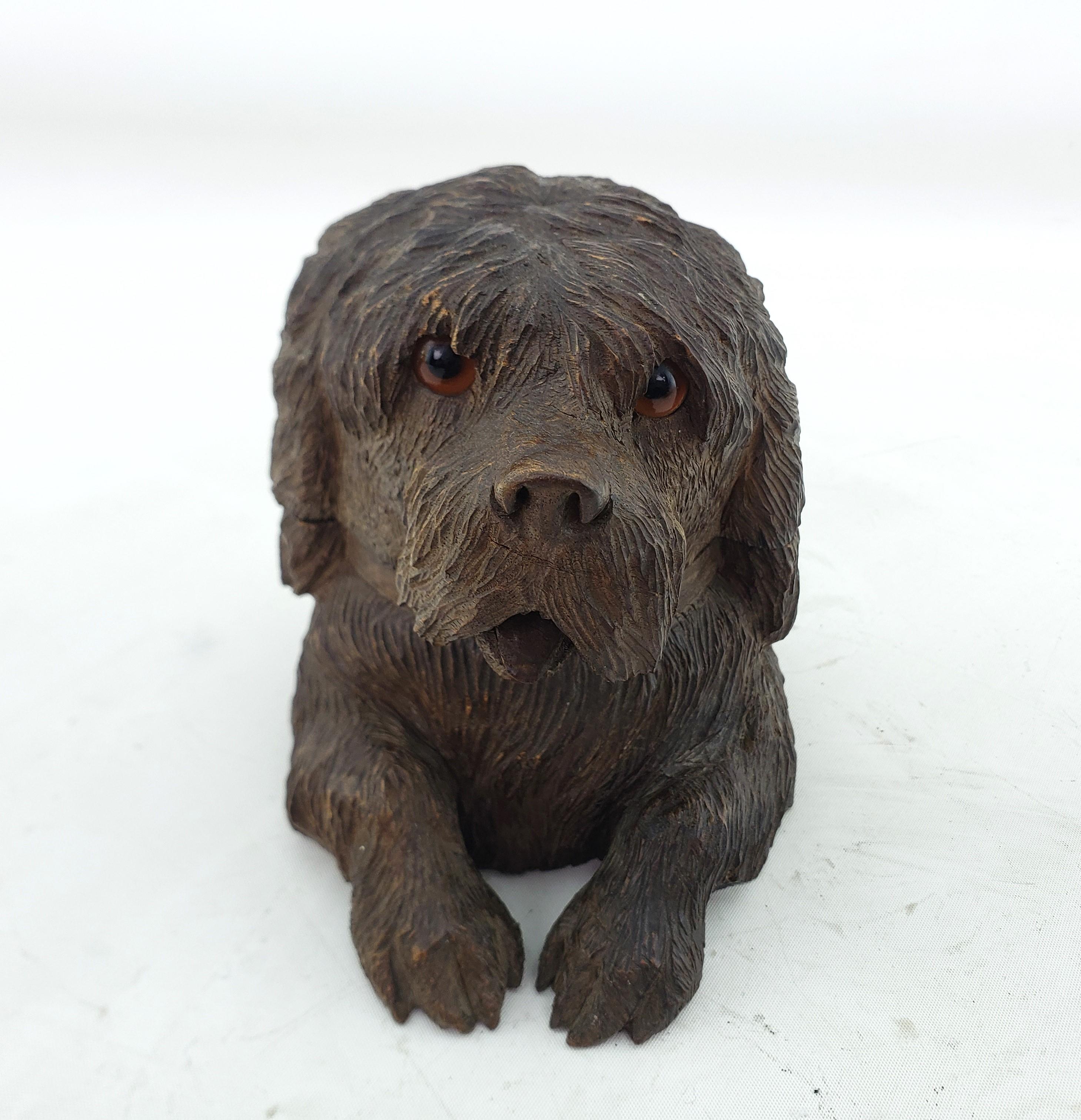 20th Century Antique Black Forest Brienz Hand-Carved Figural Dog Inkwell For Sale