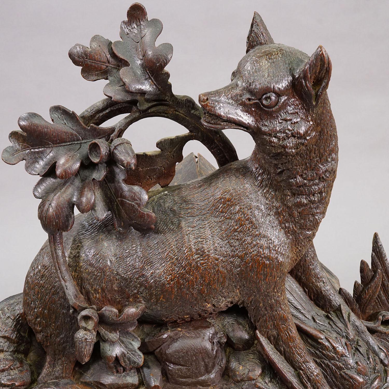 German Antique Black Forest Clock Set with Carved Hunting Motifs, ca. 1900 For Sale