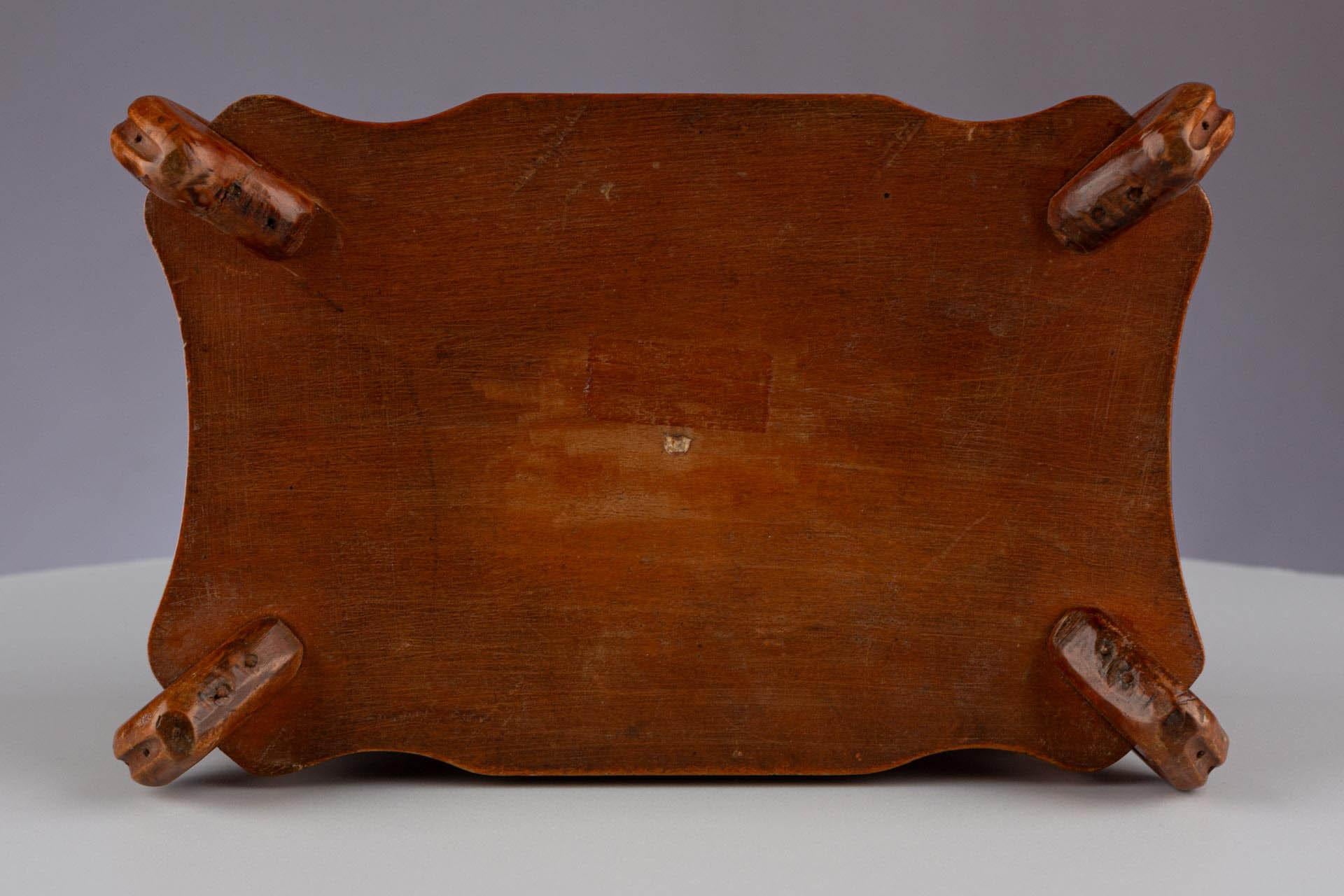 Antique Black Forest Hand-Carved Brown Wooden Trinket Jewellery Box, circa 1900 For Sale 11