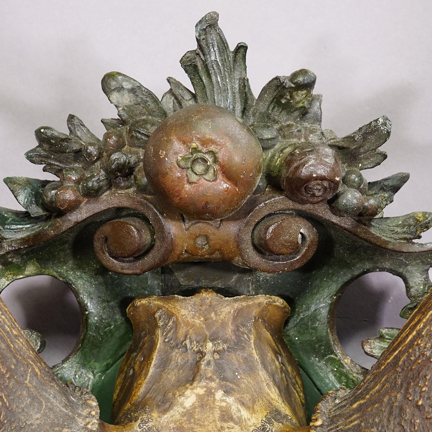 Antique Black Forest Red Deer Trophy on Reliefed Plaster Plaque In Good Condition In Berghuelen, DE