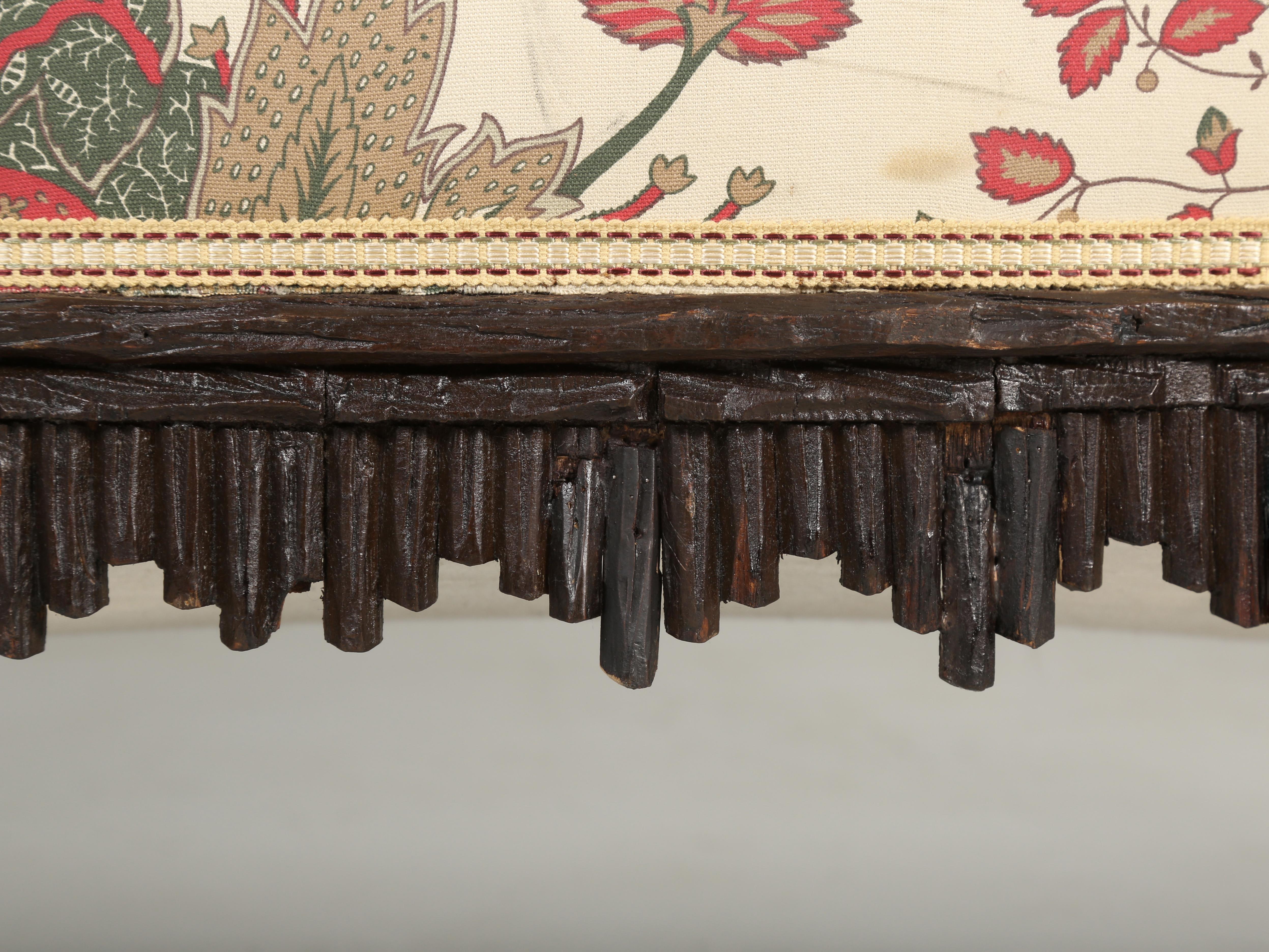 Antique Black Forest Sofa from French Chateau in the South of France, Restored For Sale 5