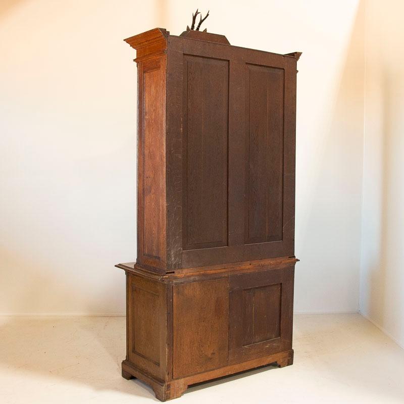 Antique Black Forest Style Gun Cabinet or Bookcase with Carved Deer Head In Good Condition In Round Top, TX