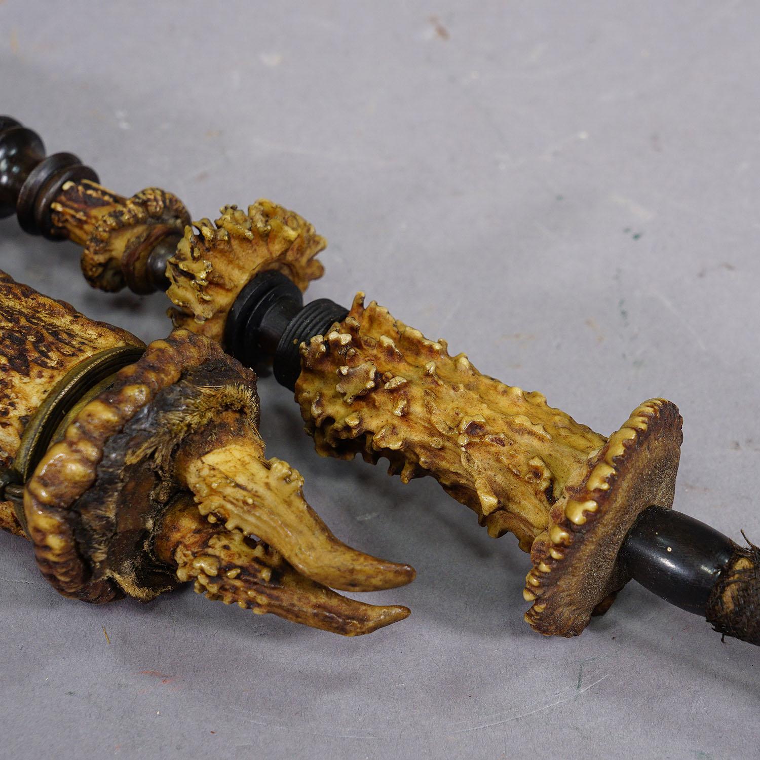 Antique Black Forest Tobacco Pipe with Roe Deer Horn In Good Condition For Sale In Berghuelen, DE