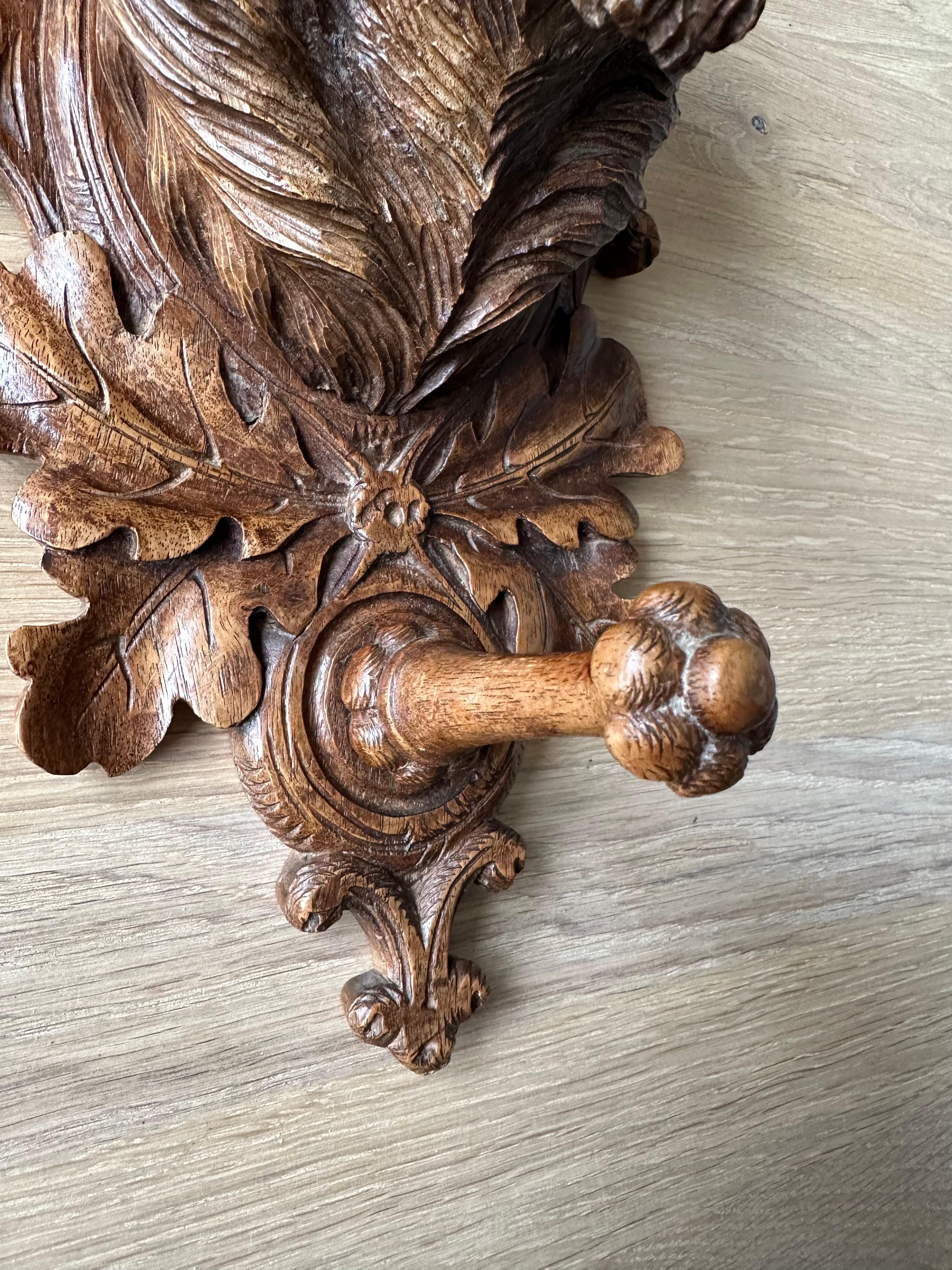 Antique Black Forest Wall Coat Rack with Carved Nutwood Lion Sculpture and Hook 8