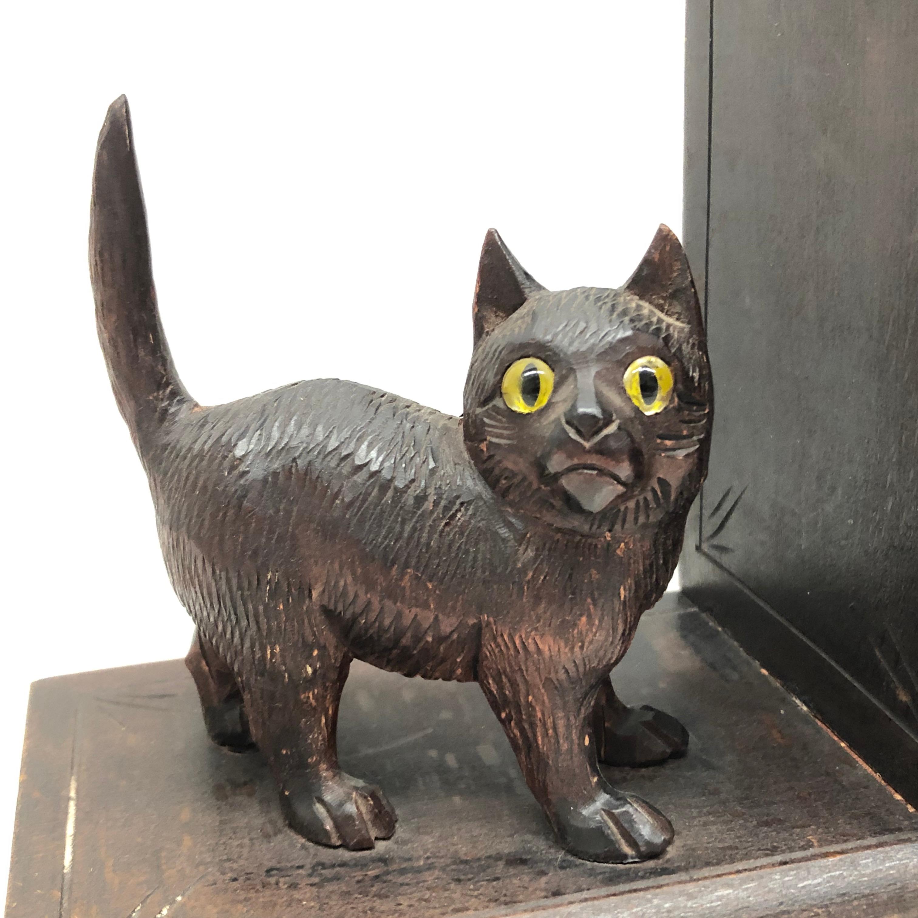 Antique Black Forest Wood Carved Cat and Dog Bookends, 1900s 3
