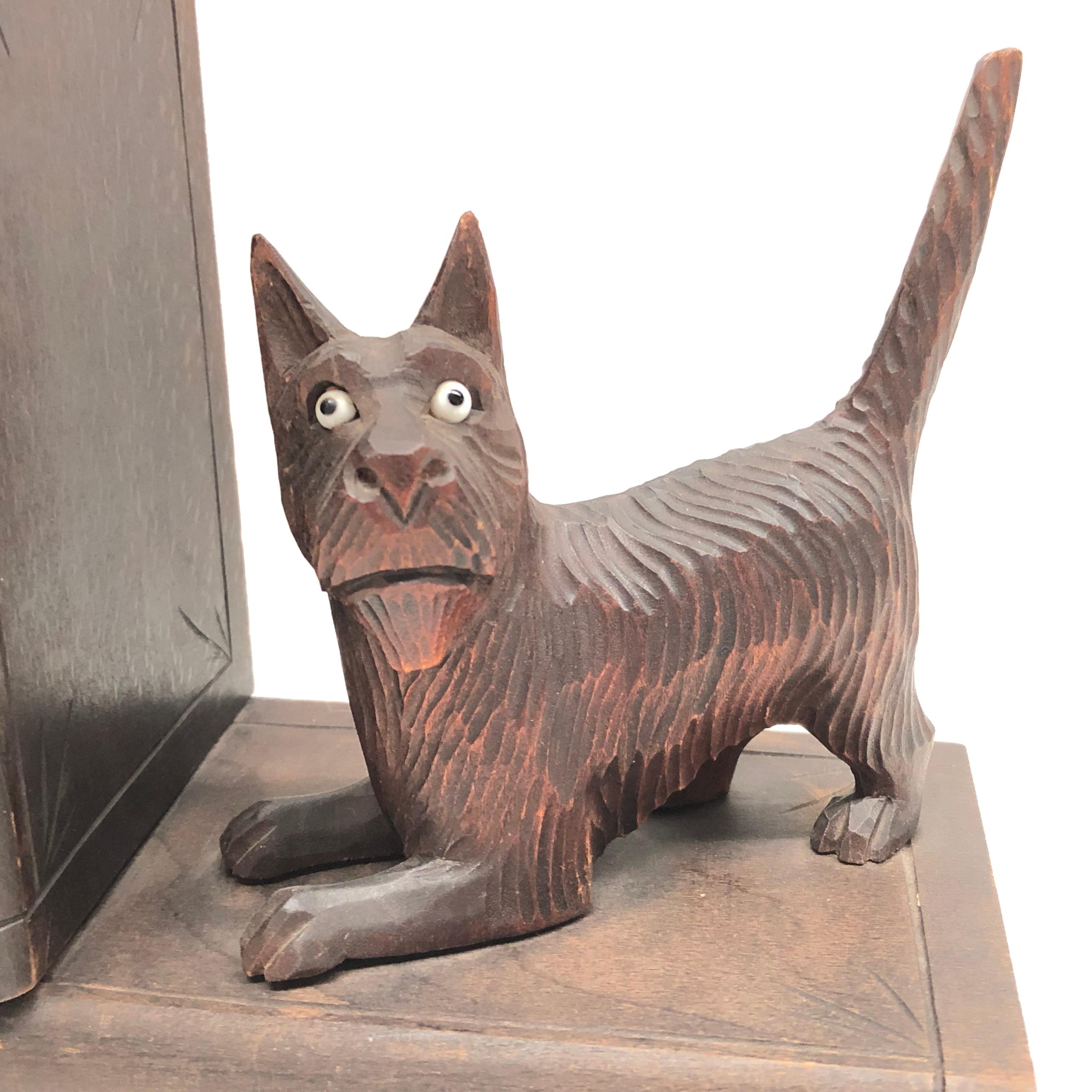 Antique Black Forest Wood Carved Cat and Dog Bookends, 1900s 4