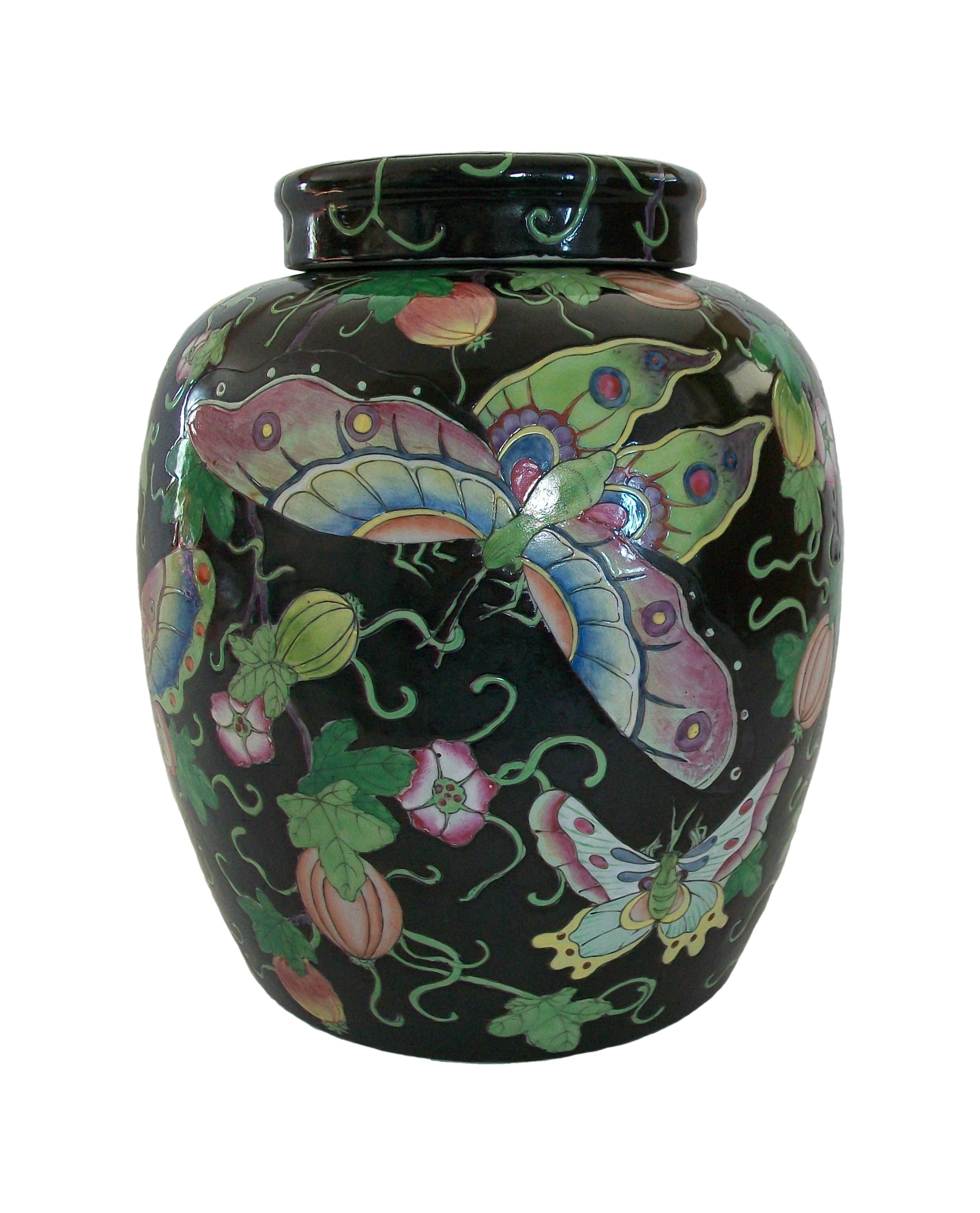 Chinese Antique Black Ground Famille Rose 'Butterfly' Ginger Jar, China, 19th Century For Sale