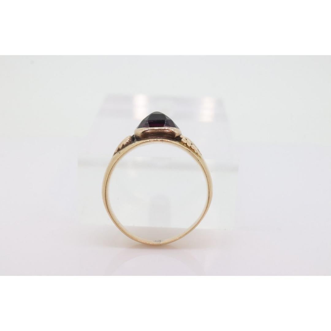 Antique Black Hills Gold ring. 10k Pyramid Garnet Black Hill Ring. Black Hills For Sale 6