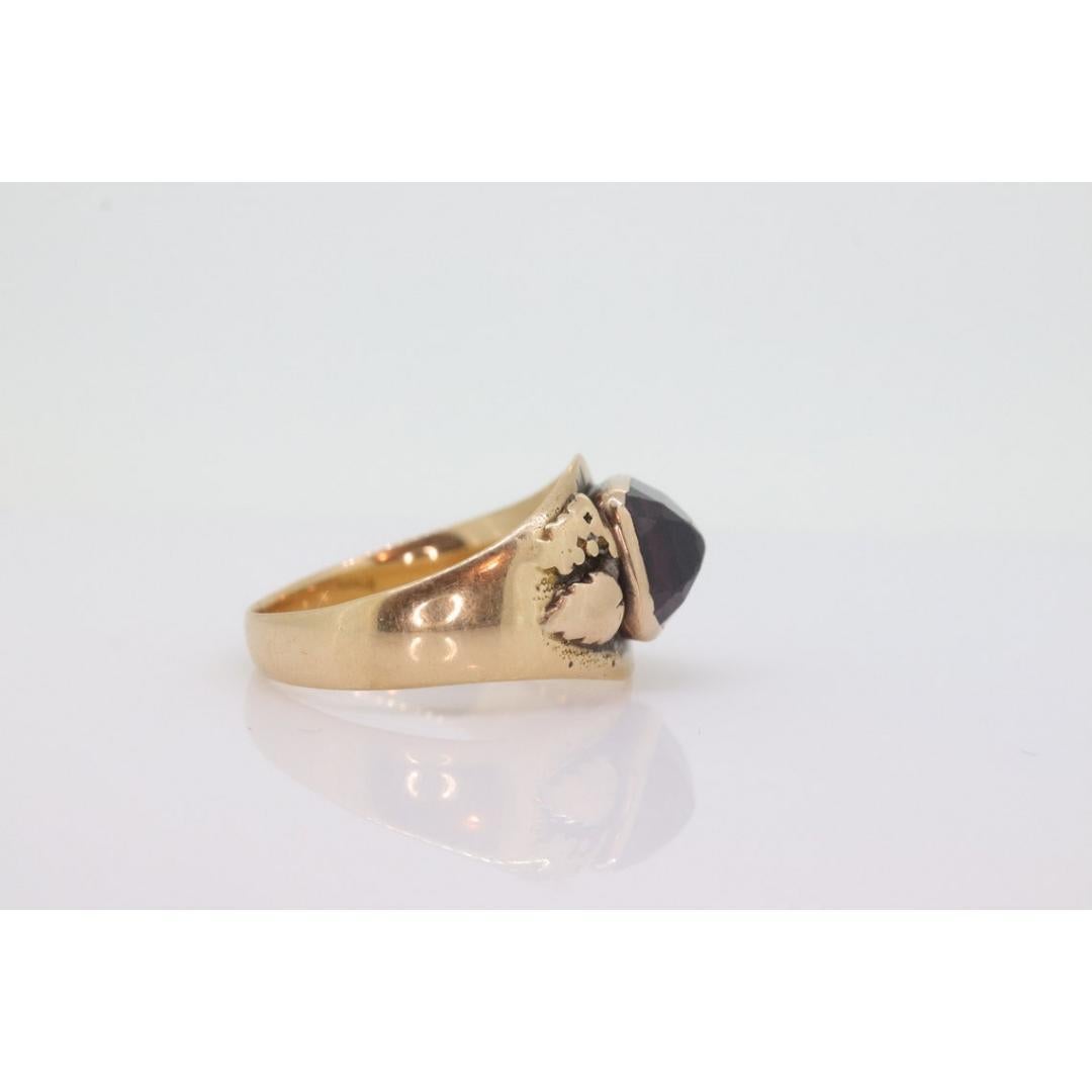 Antique Black Hills Gold ring. 10k Pyramid Garnet Black Hill Ring. Black Hills For Sale 4