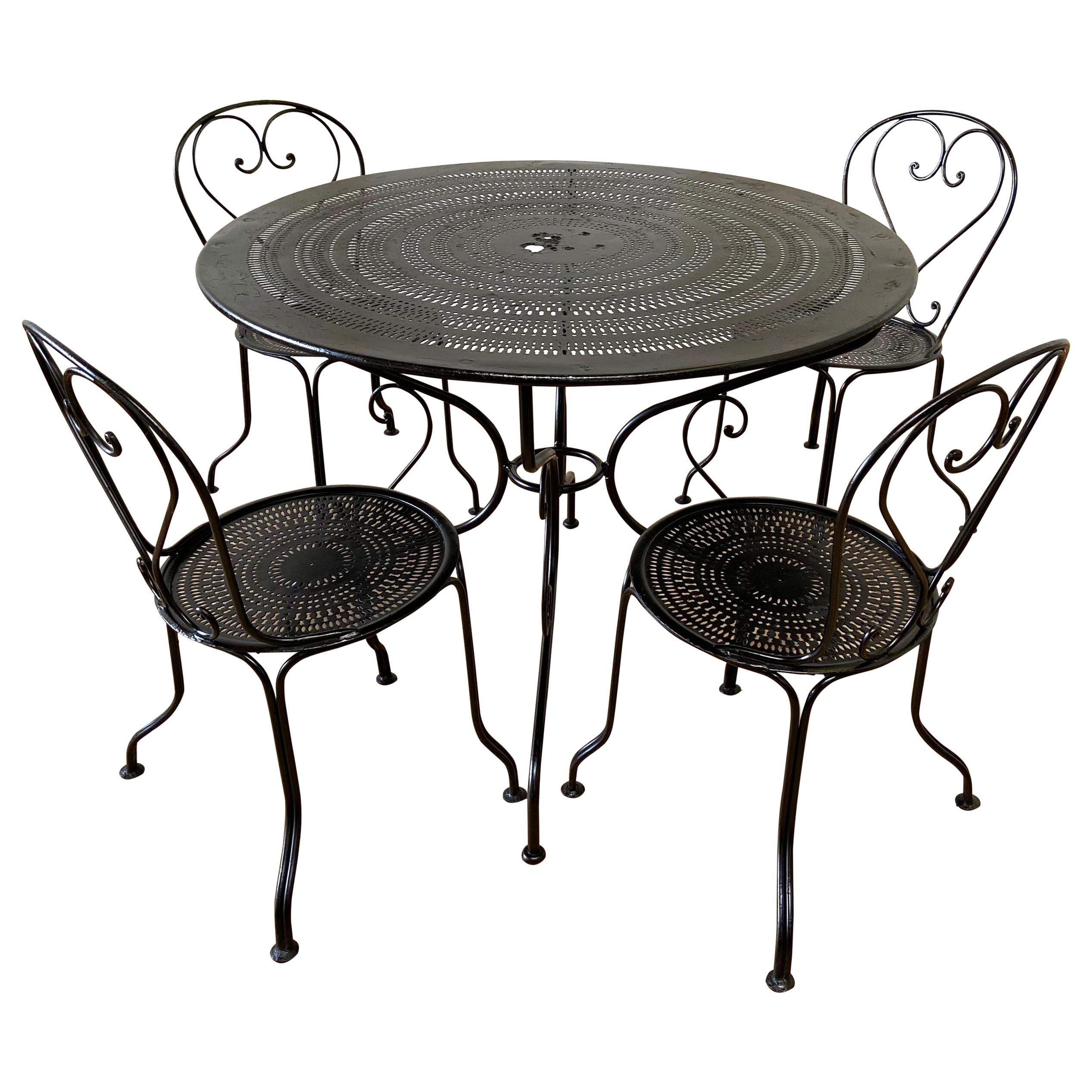 Antique Black Iron French Patio Outdoor Table and Chairs
